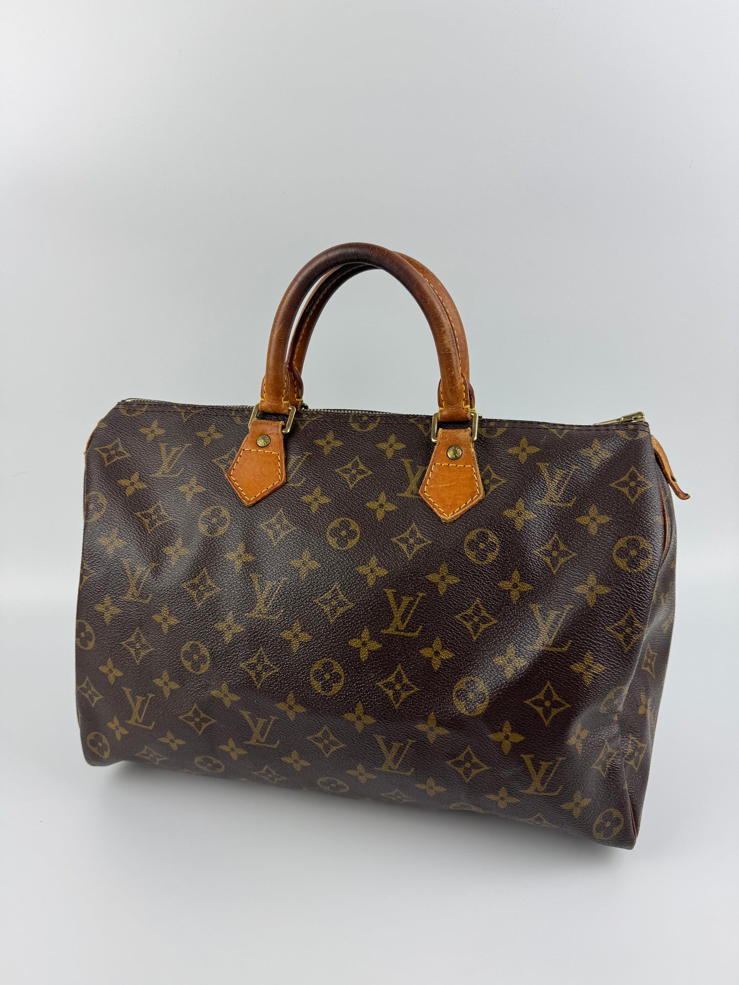 Louis Vuitton Speedy 35
