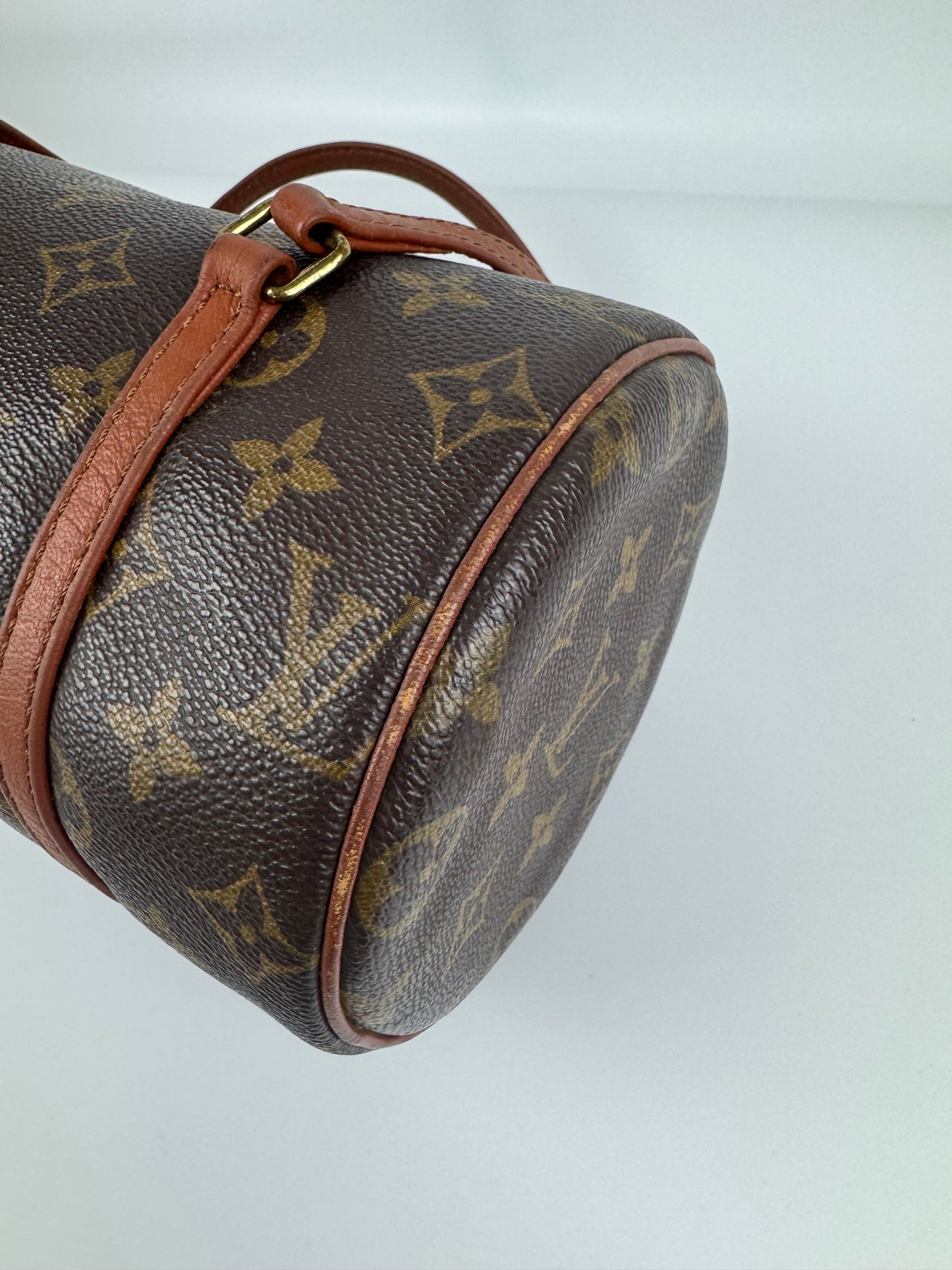 Louis Vuitton Papillon 26