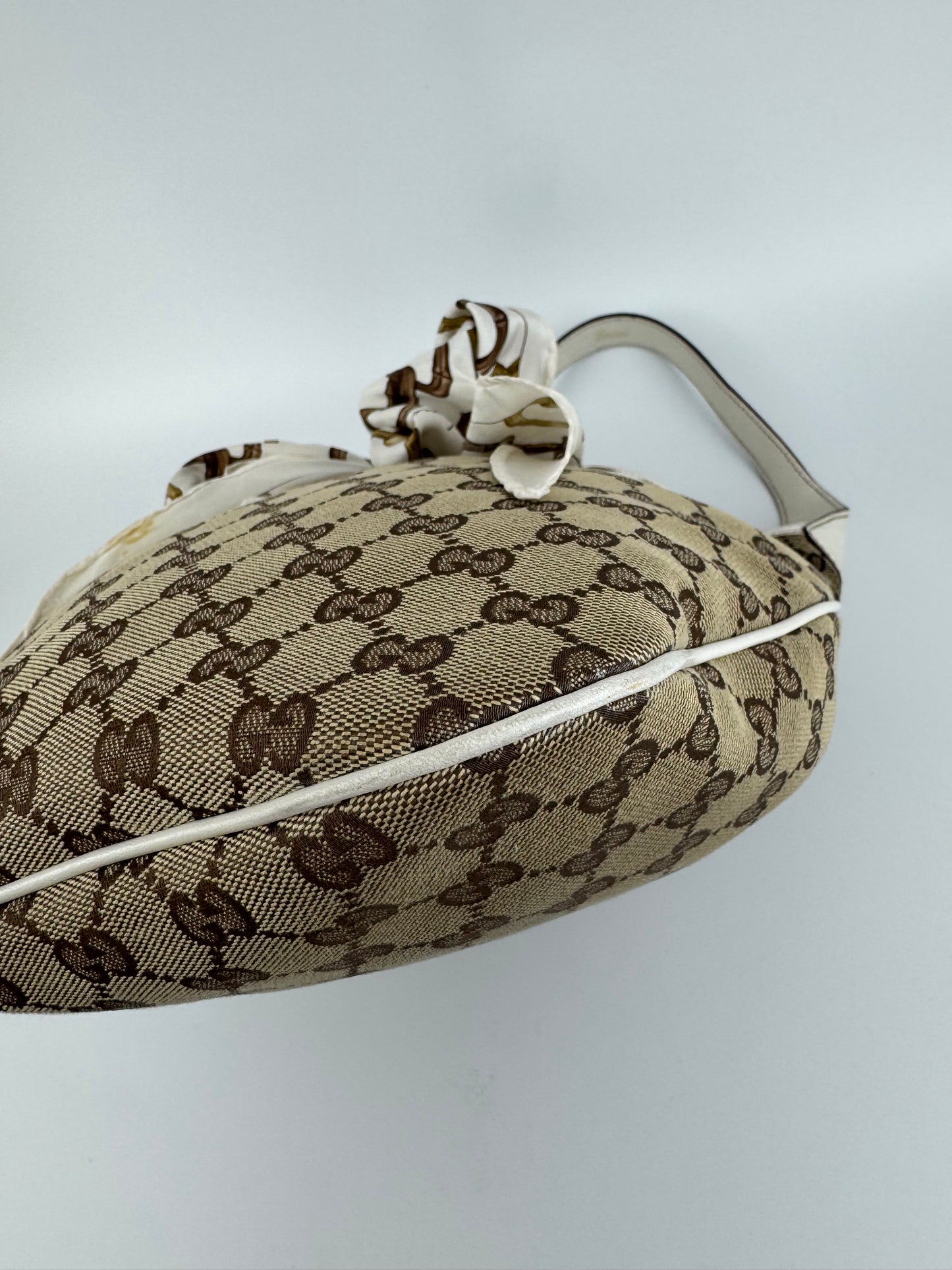 Gucci Shoulder Bag