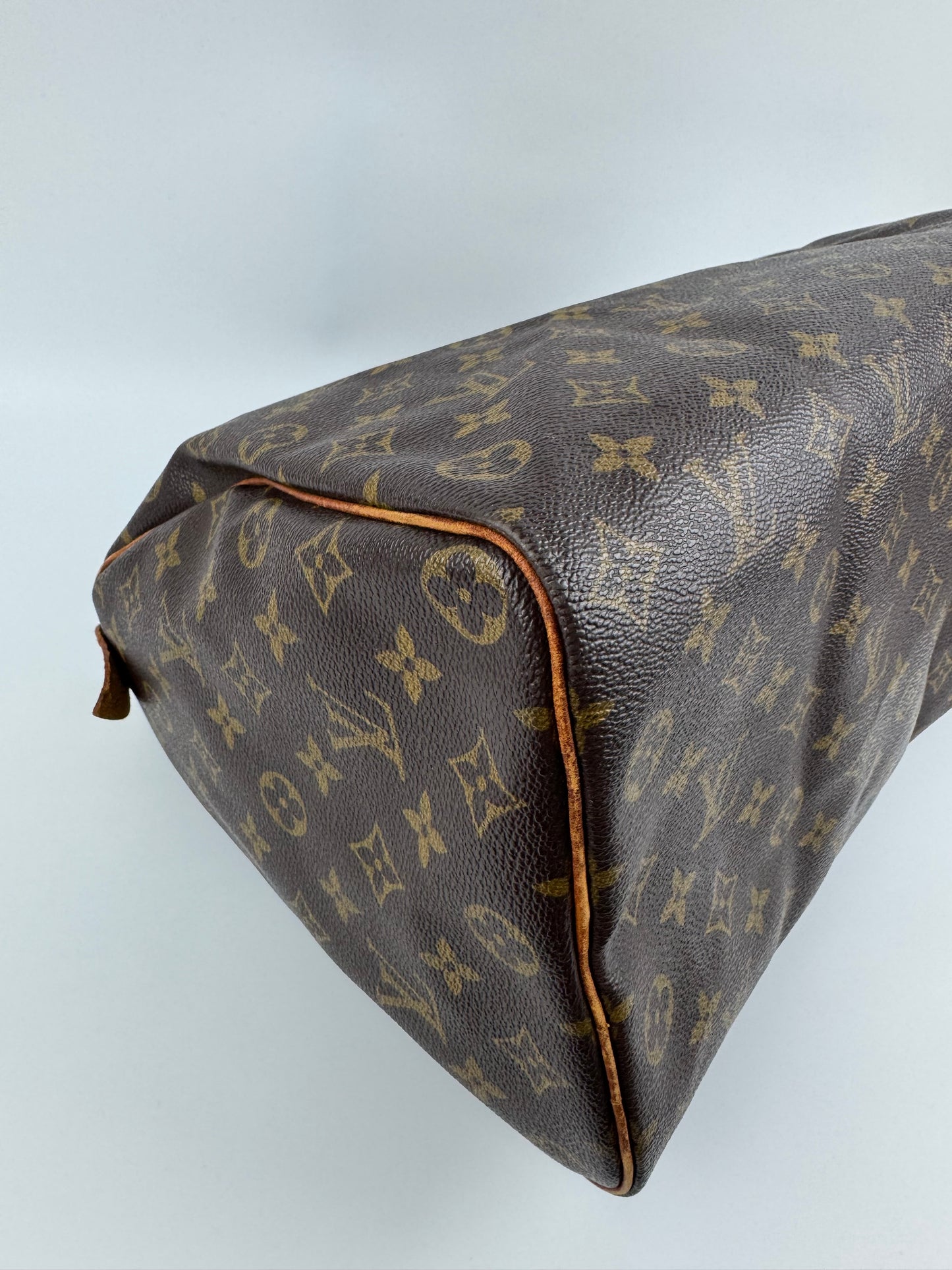 Louis Vuitton Speedy 35