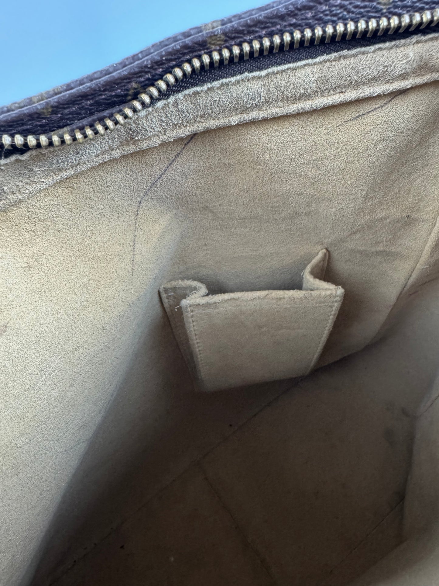 Louis Vuitton Looping PM Shoulder Bag