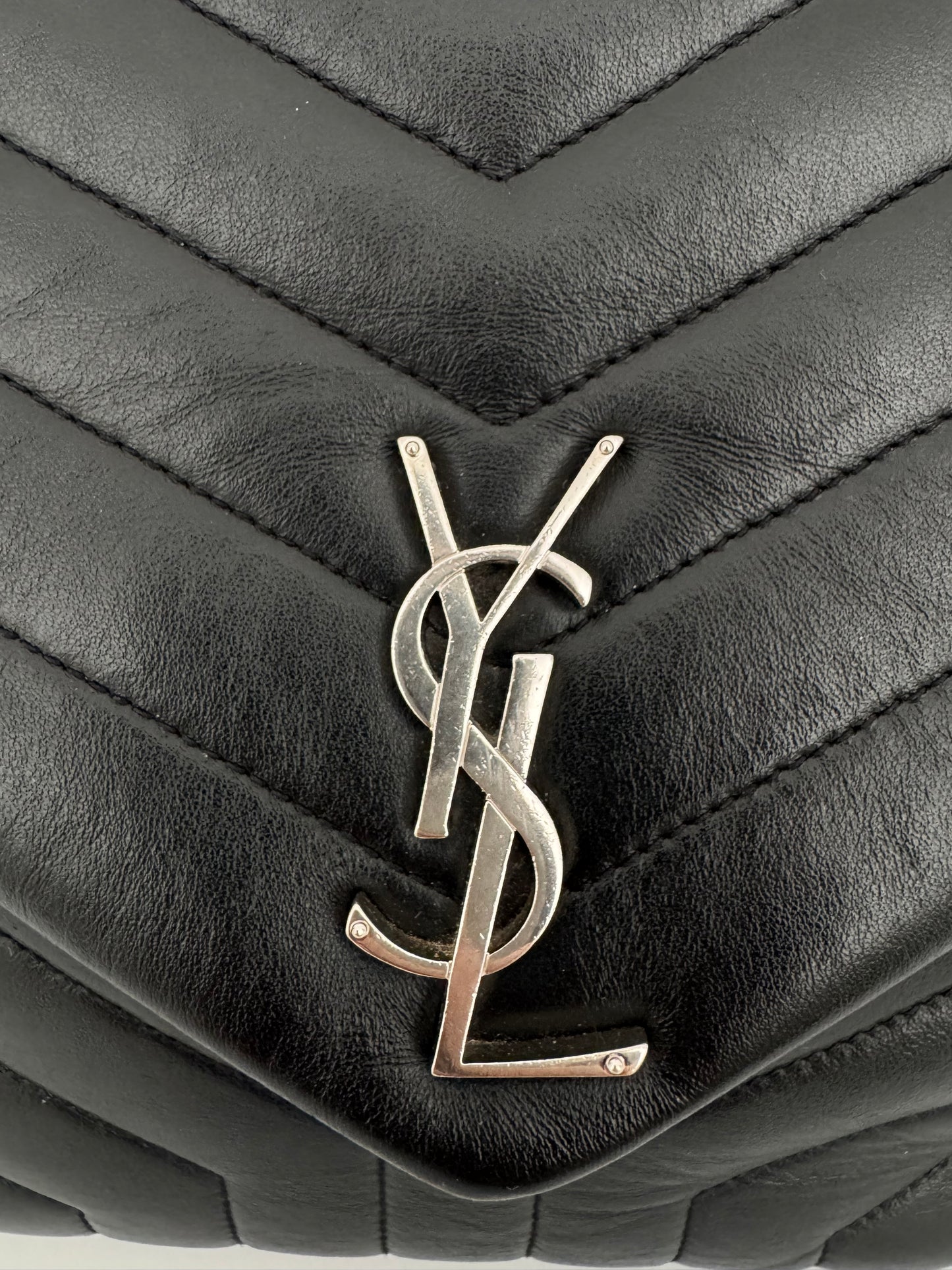 Saint Laurent Loulou Large