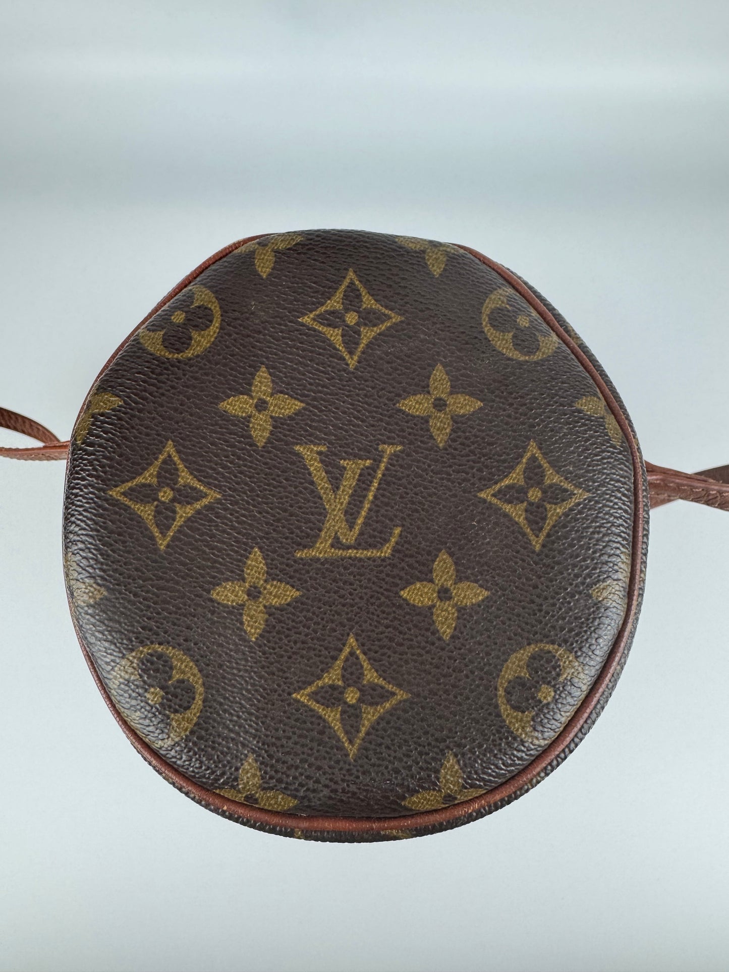 Louis Vuitton Papillon 26