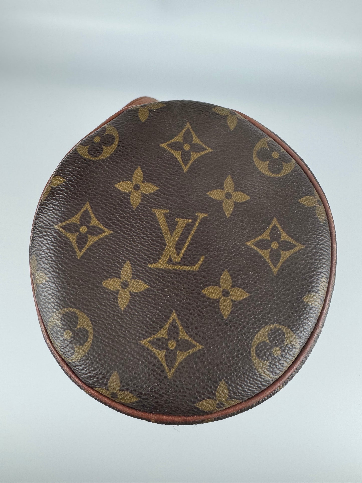 Louis Vuitton Papillon 26