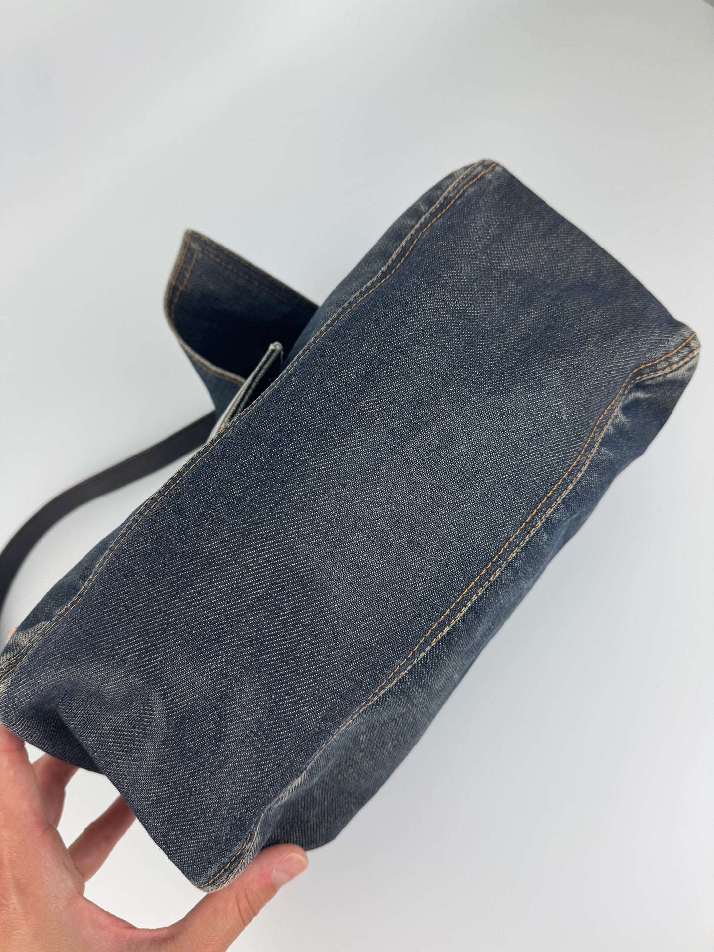 Fendi Mamma Baguette Shoulder Bag