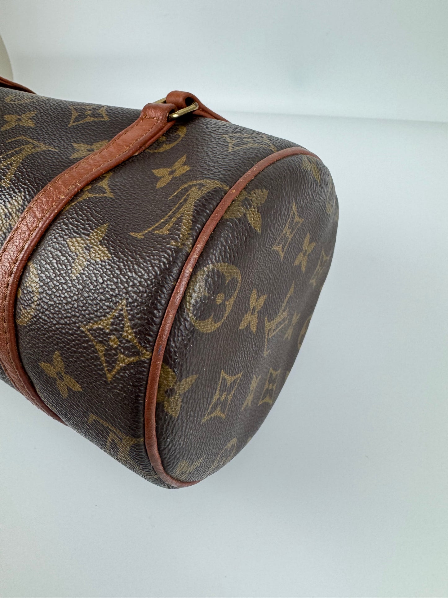 Louis Vuitton Papillon 26