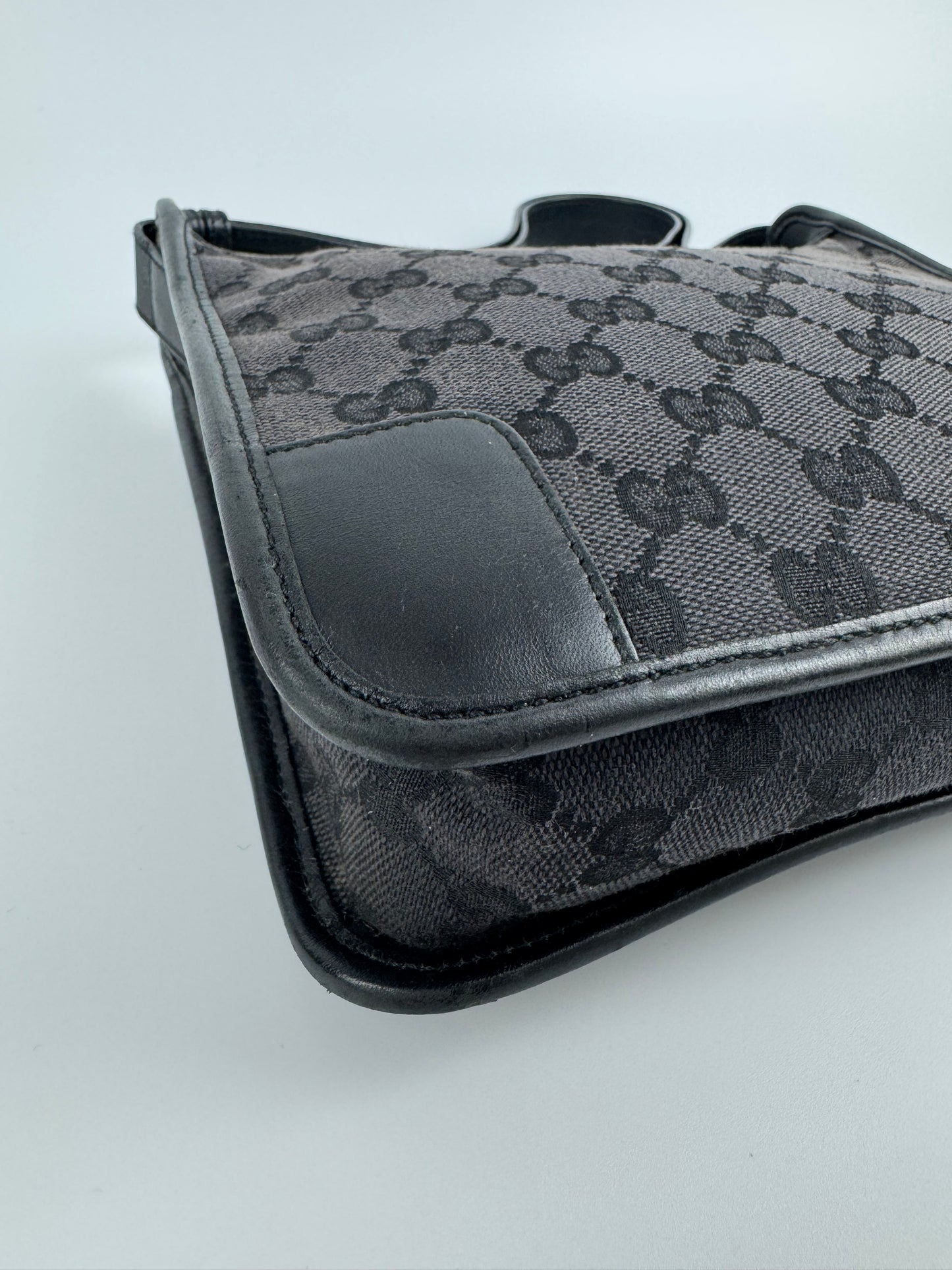 Gucci Shoulder Bag