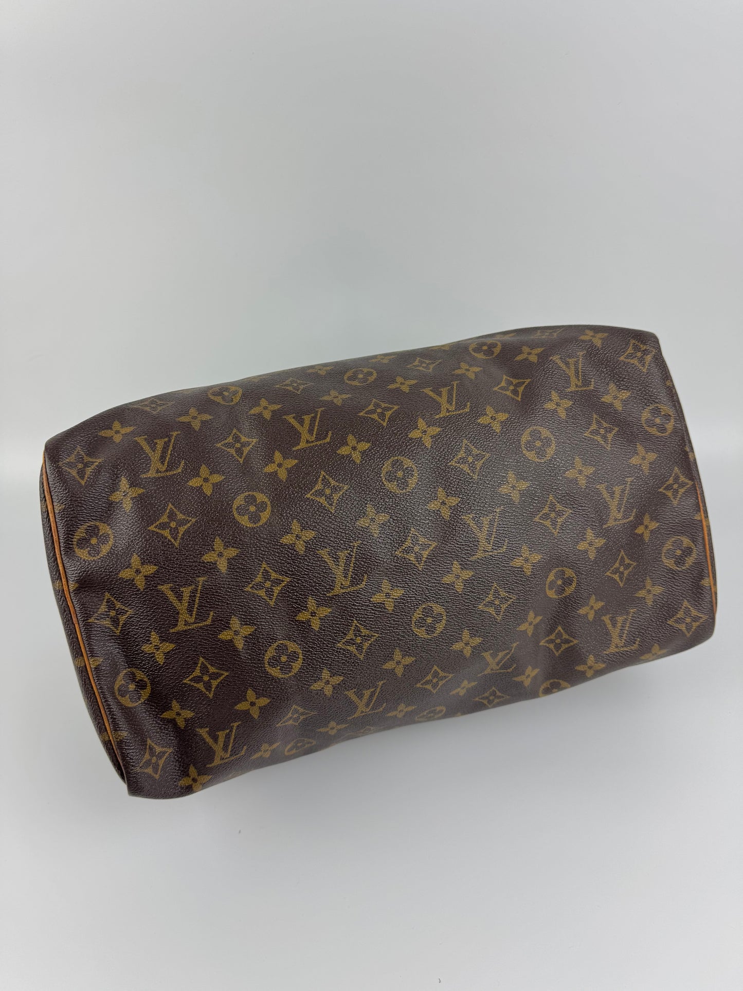 Louis Vuitton Speedy 35