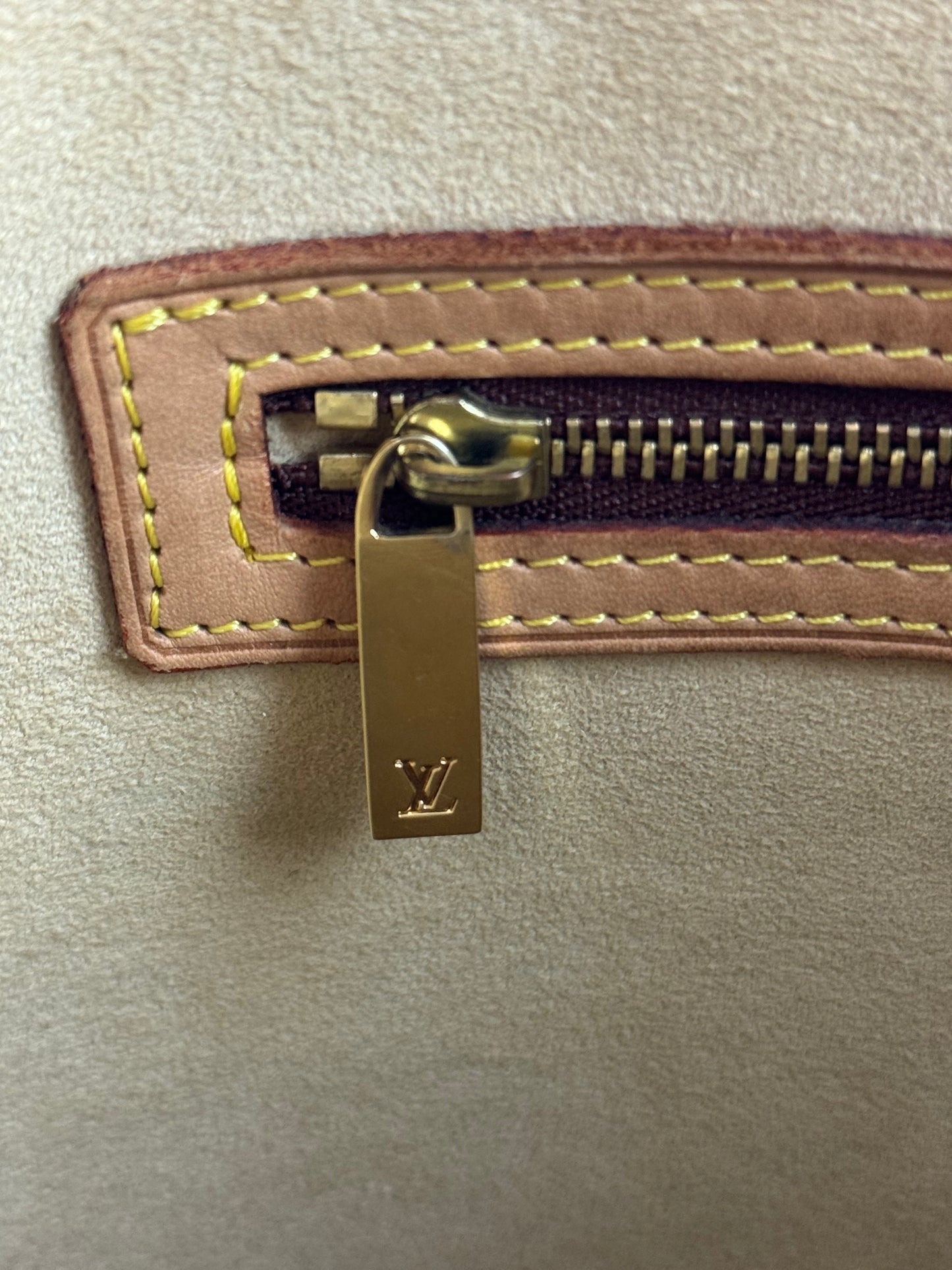 Louis Vuitton Looping GM
