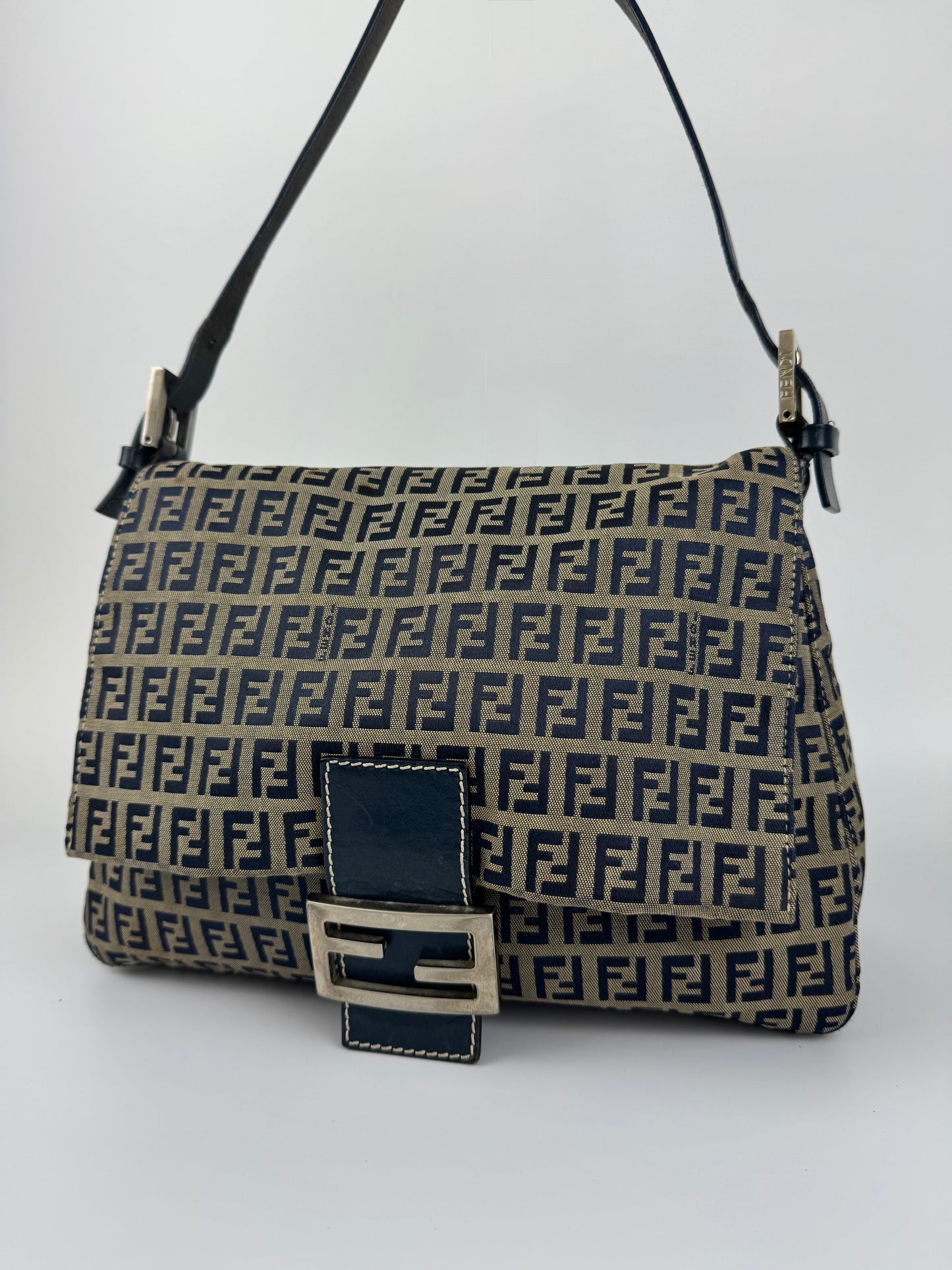 Fendi Mamma Baguette Shoulder Bag