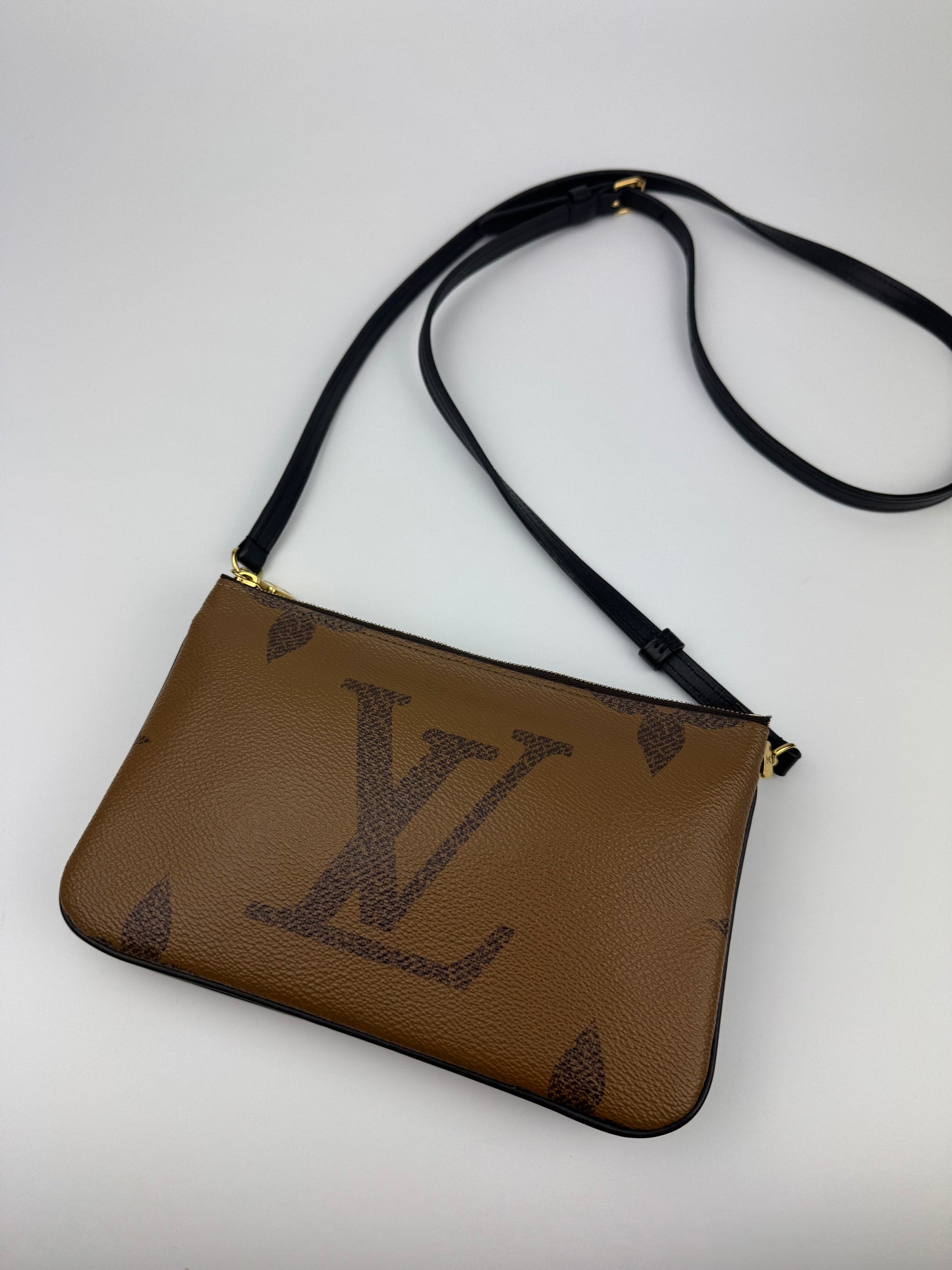 Louis Vuitton Reverse Pochette