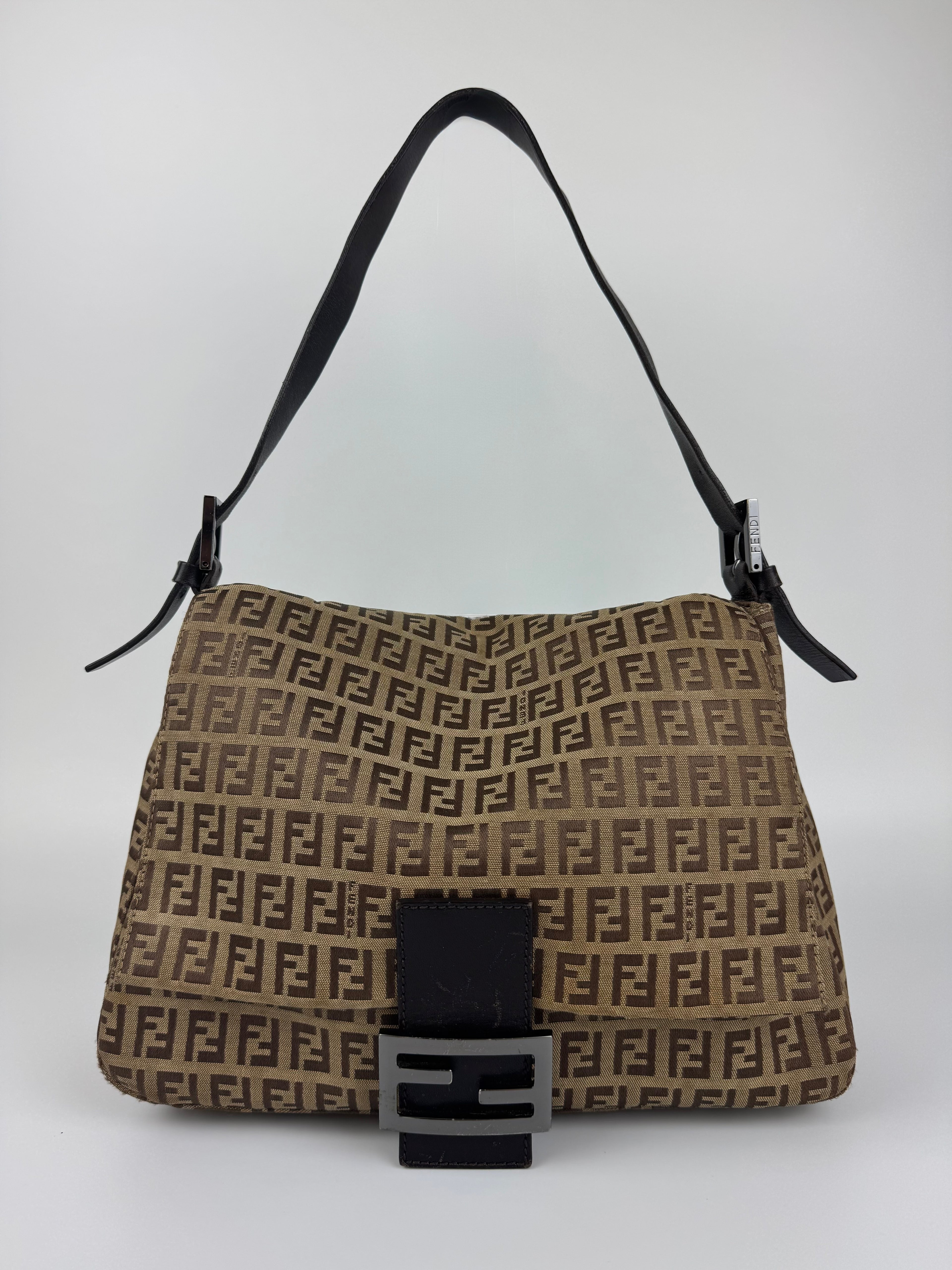 Fendi Mamma Baguette Shoulder Bag