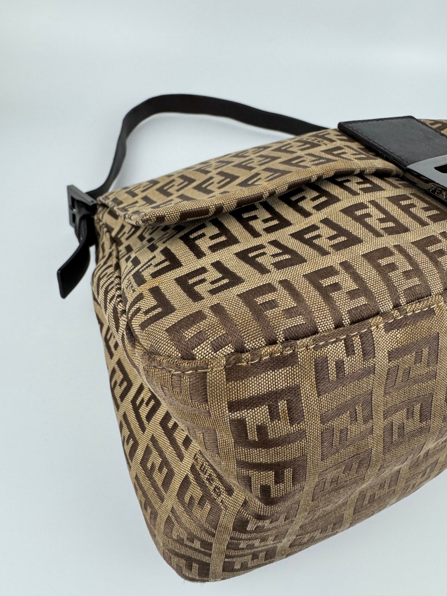 Fendi Mamma Baguette Shoulder Bag