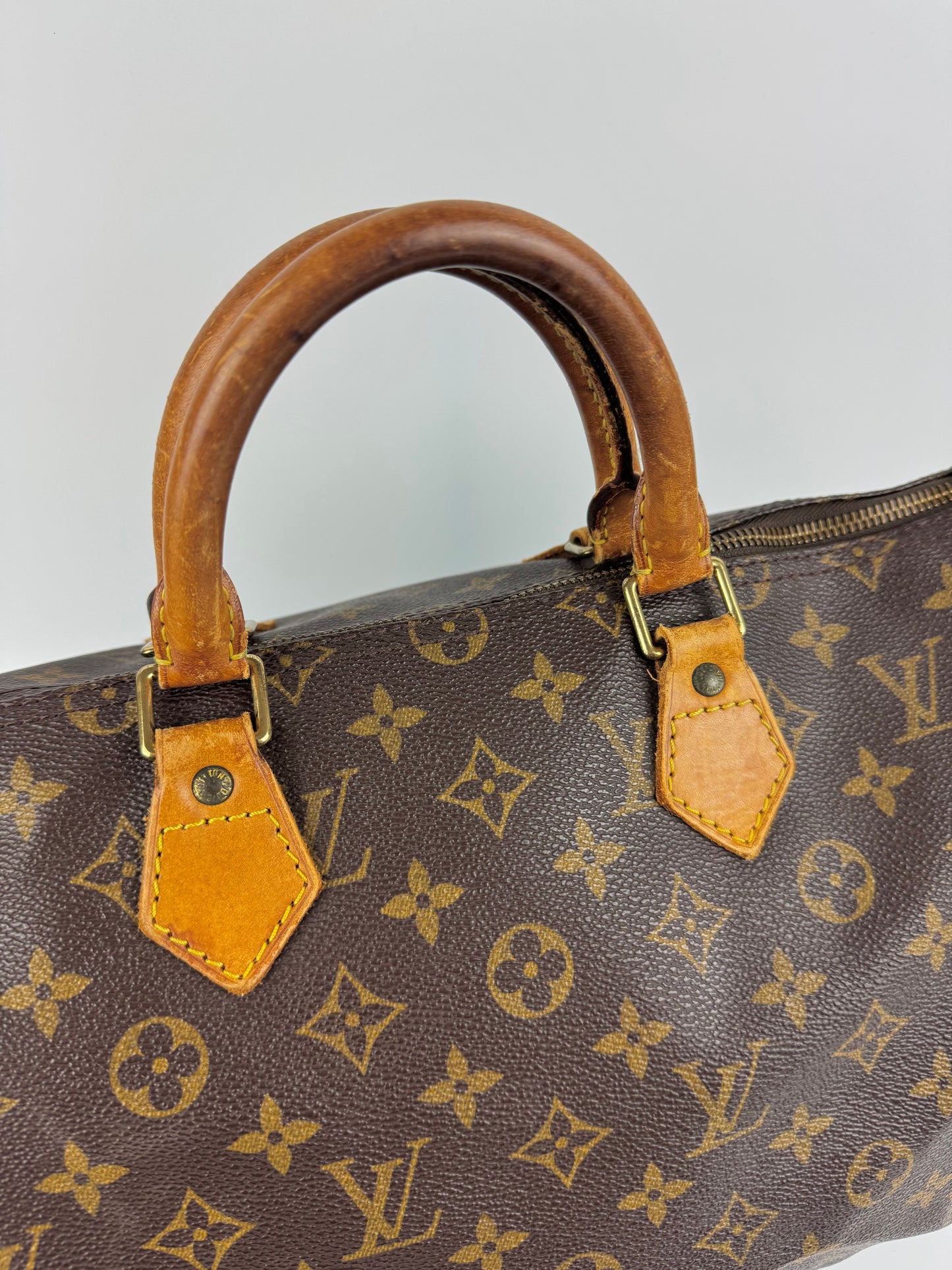 Louis Vuitton Speedy 35