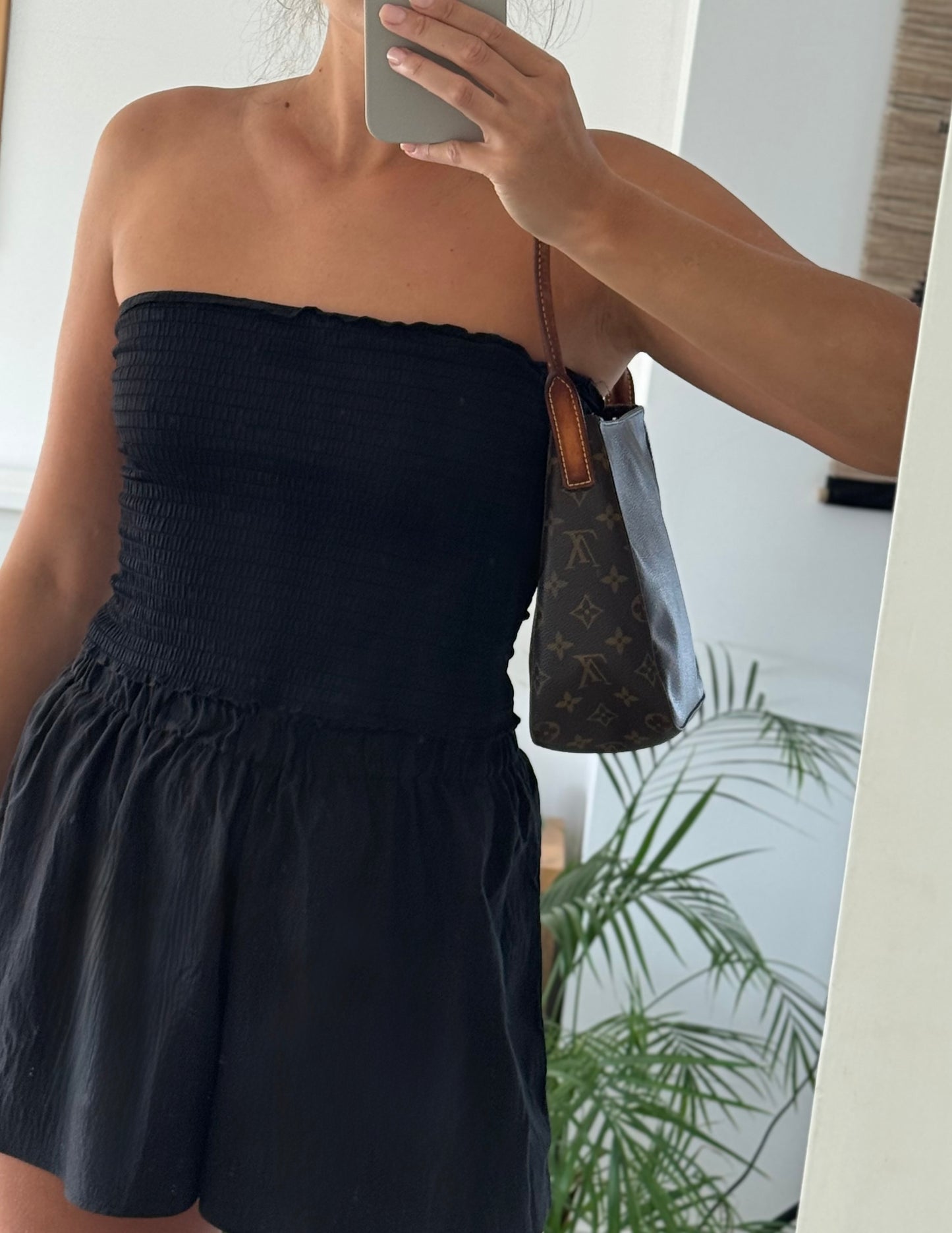Louis Vuitton Looping MM Shoulder Bag