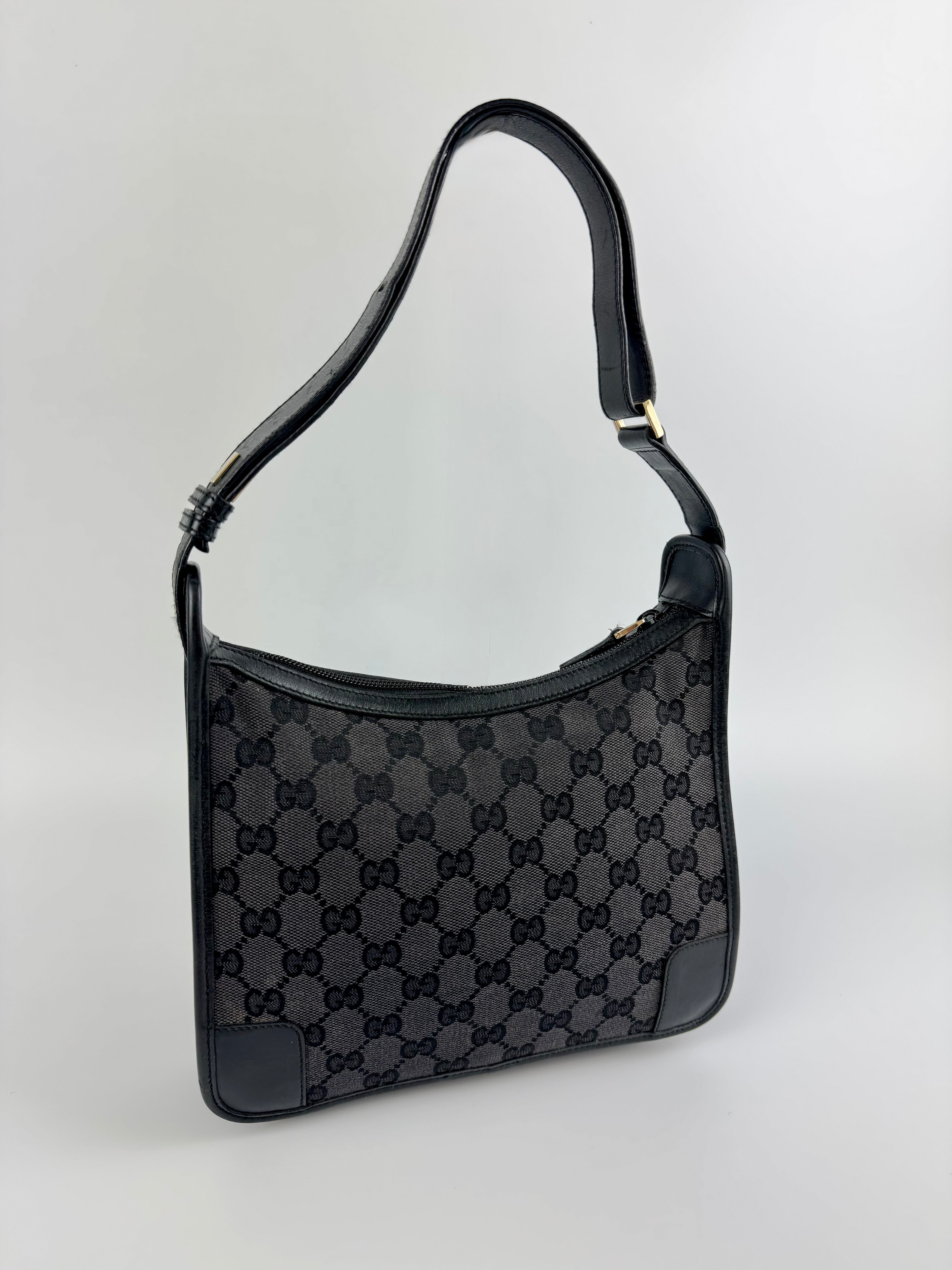 Gucci Shoulder Bag