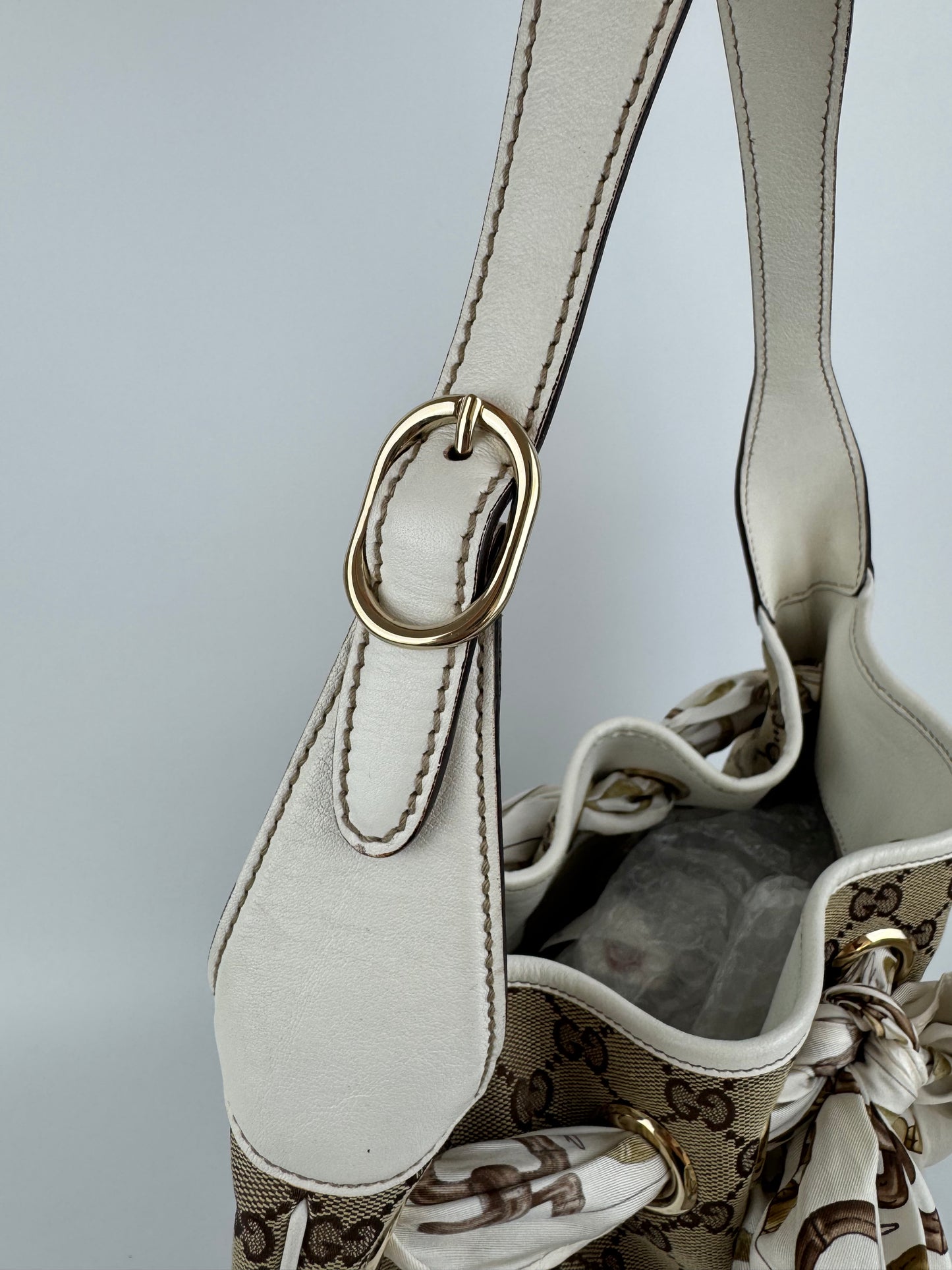 Gucci Shoulder Bag