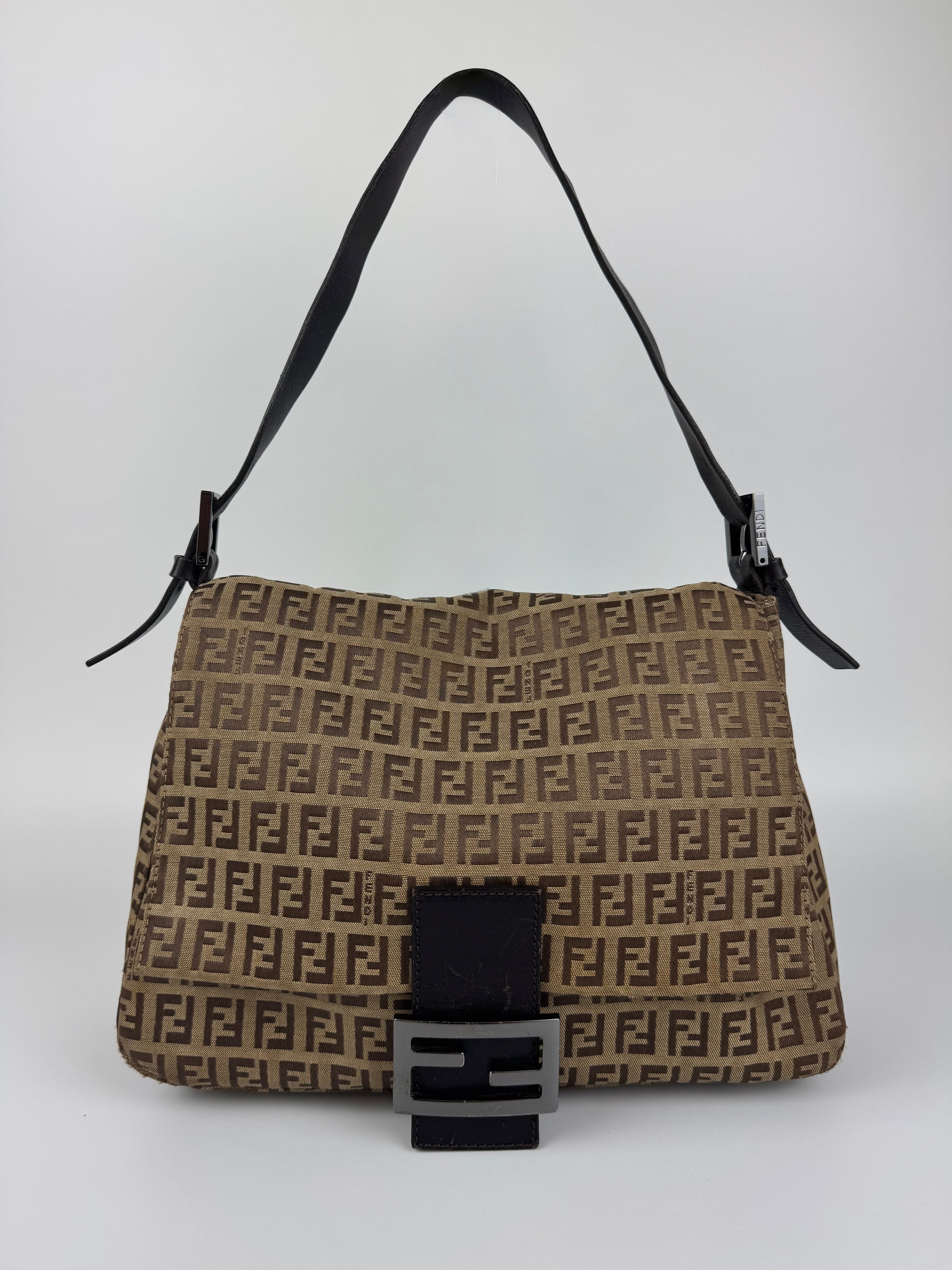 Fendi Mamma Baguette Shoulder Bag