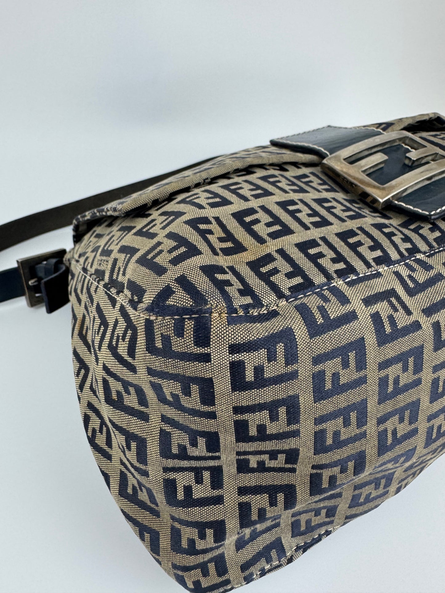 Fendi Mamma Baguette Shoulder Bag