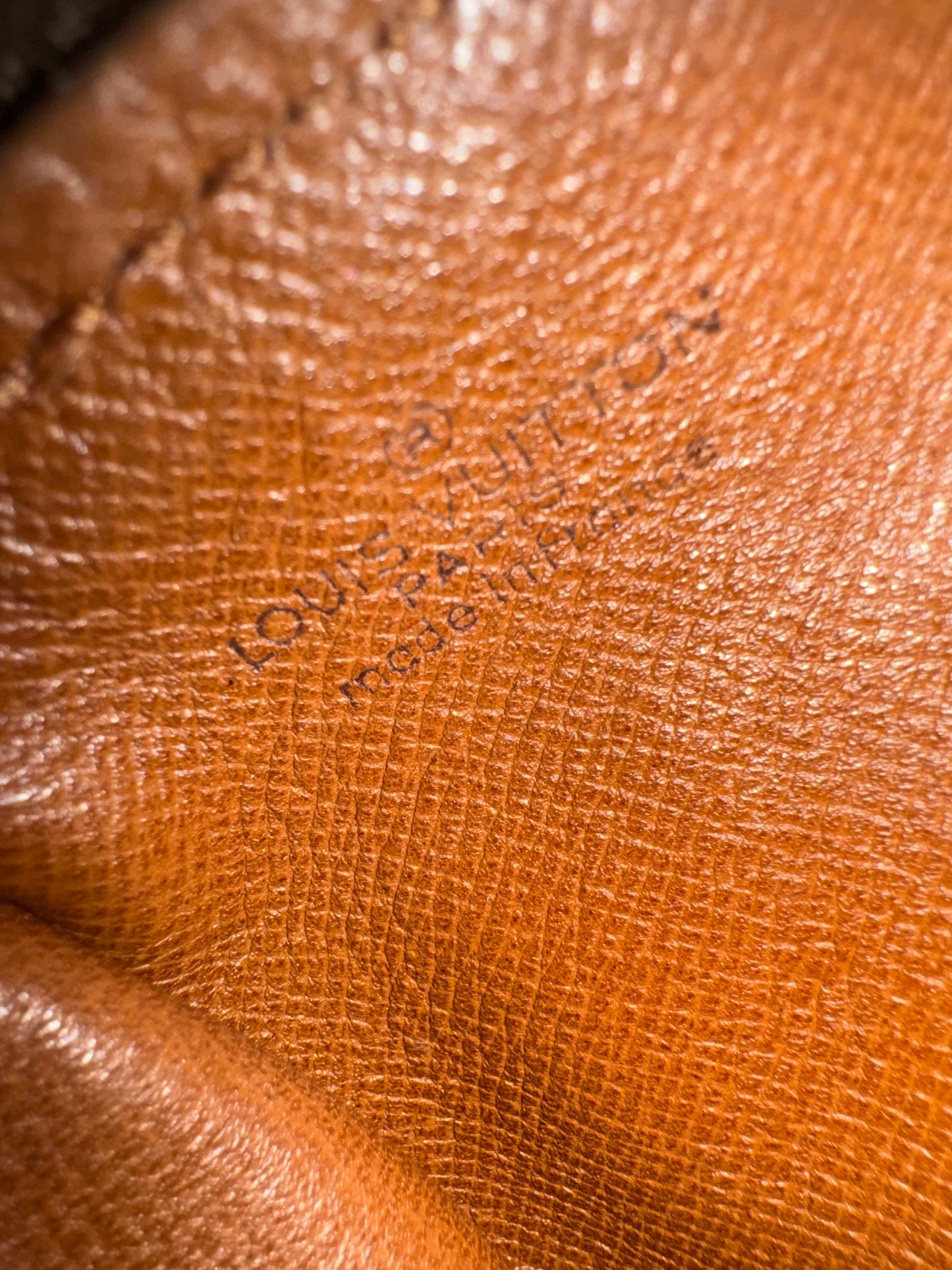 Louis Vuitton Papillon 26
