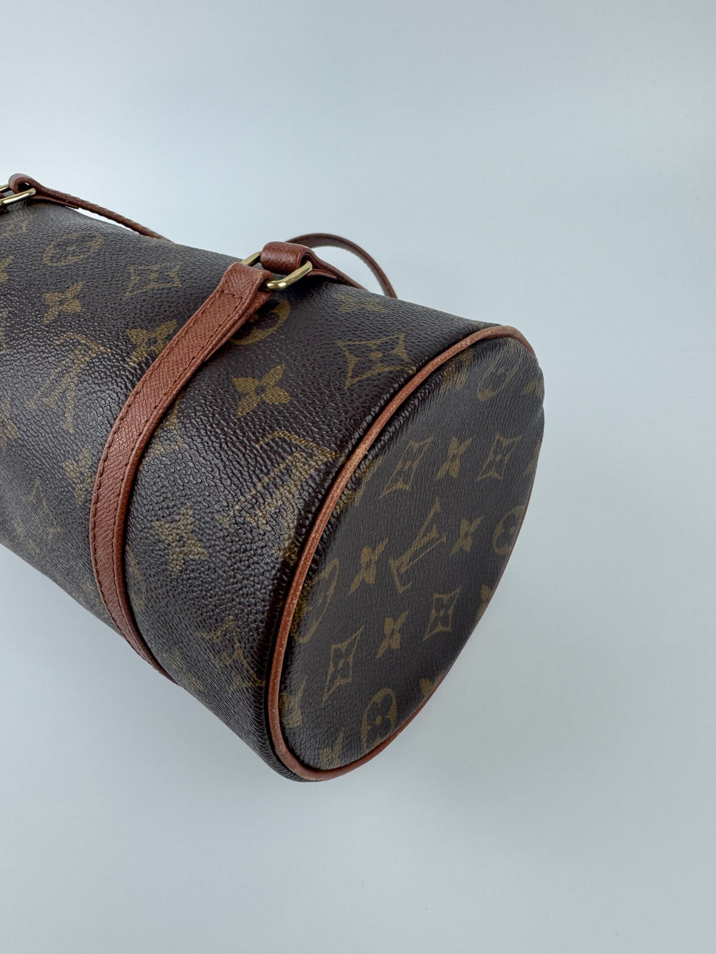 Louis Vuitton Papillon 26