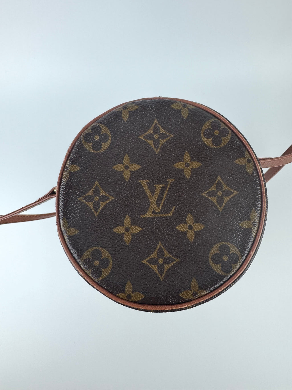 Louis Vuitton Papillon 26