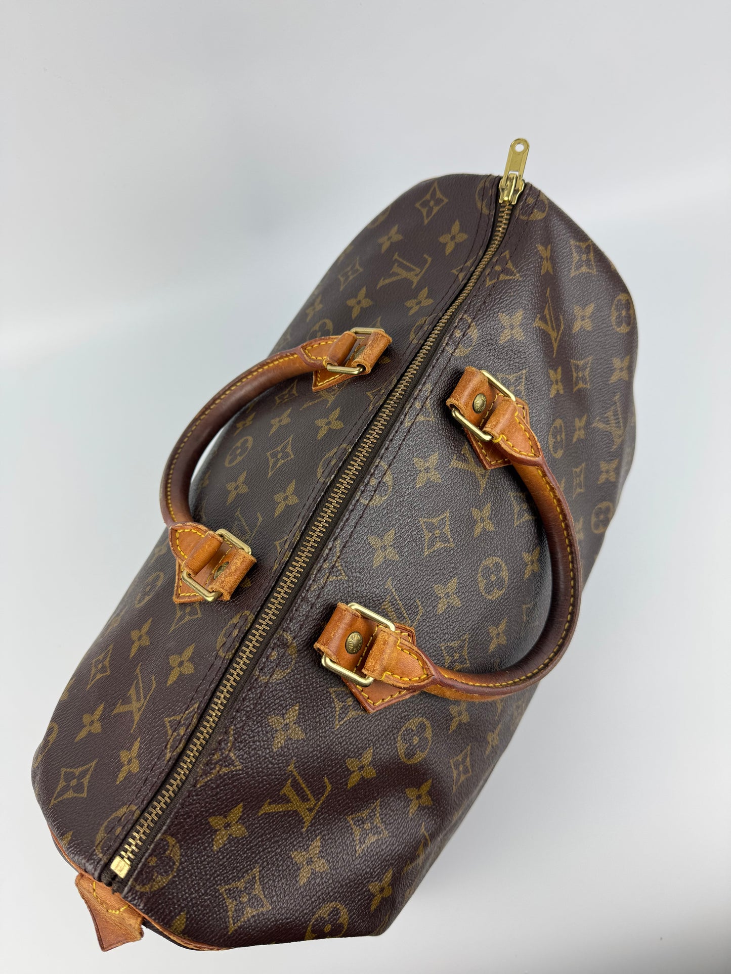 Louis Vuitton Speedy 35