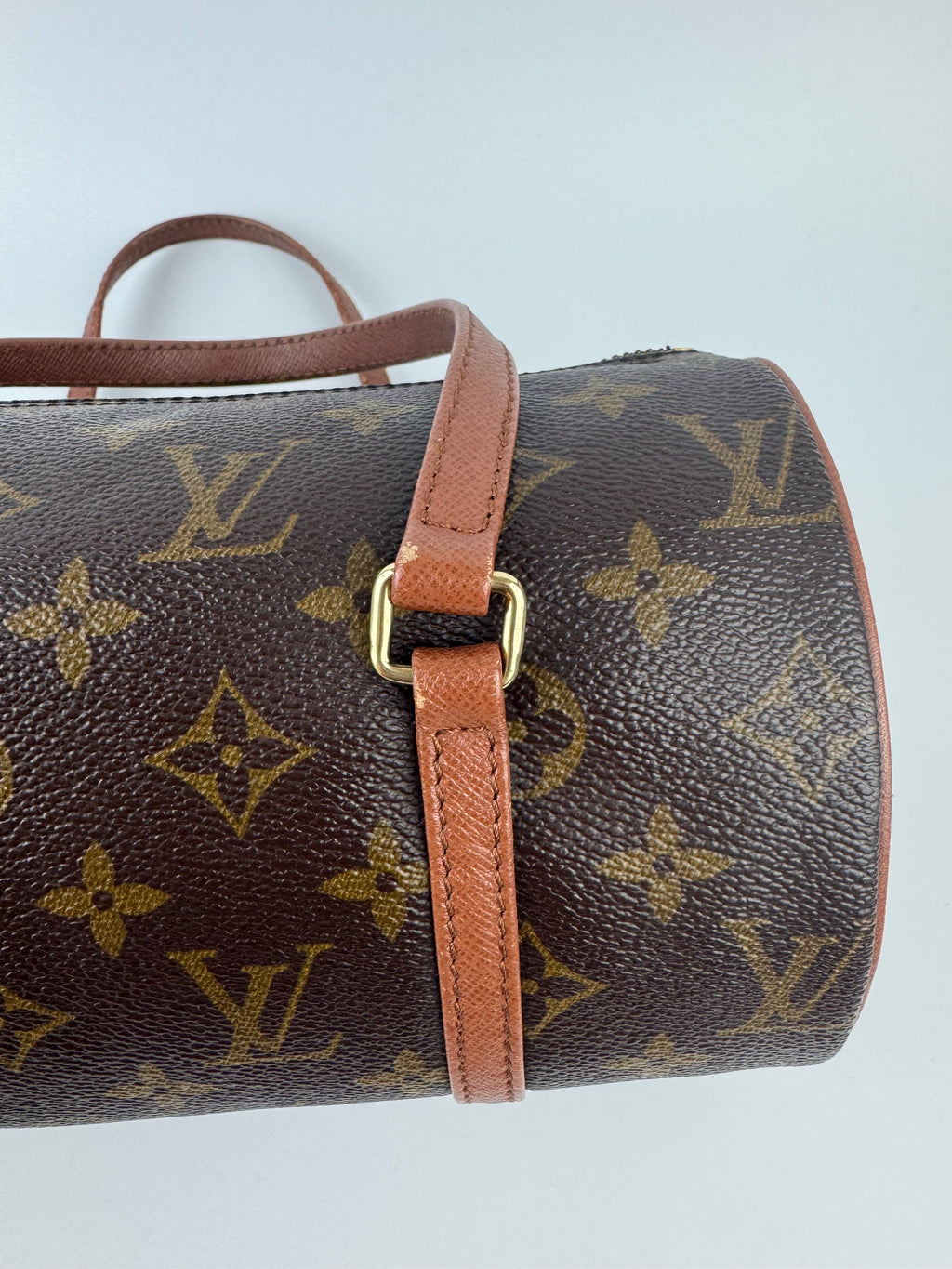 Louis Vuitton Papillon 26