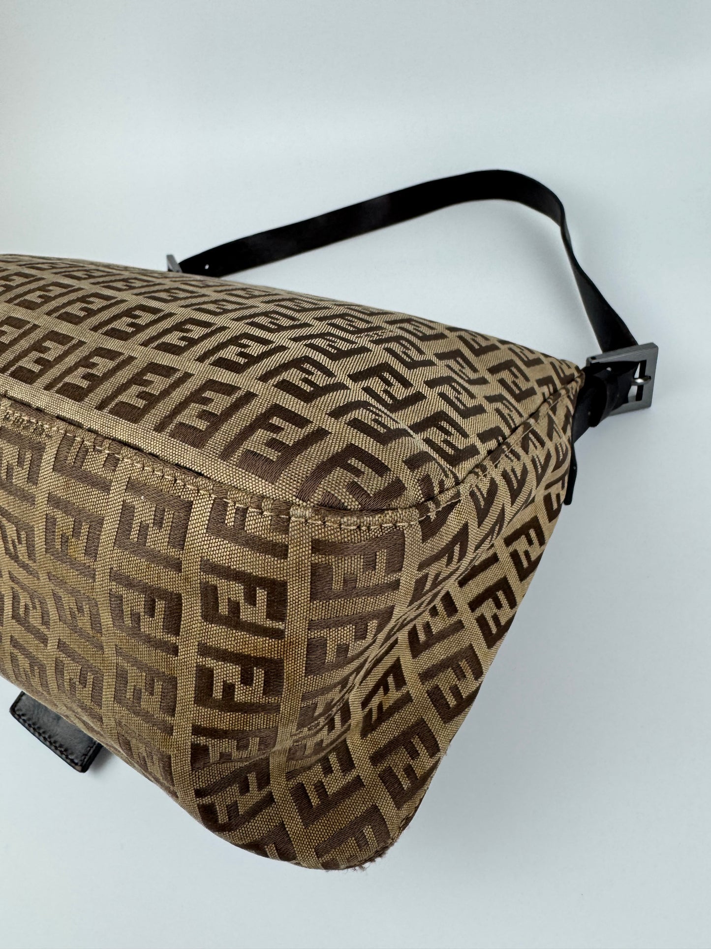 Fendi Mamma Baguette Shoulder Bag