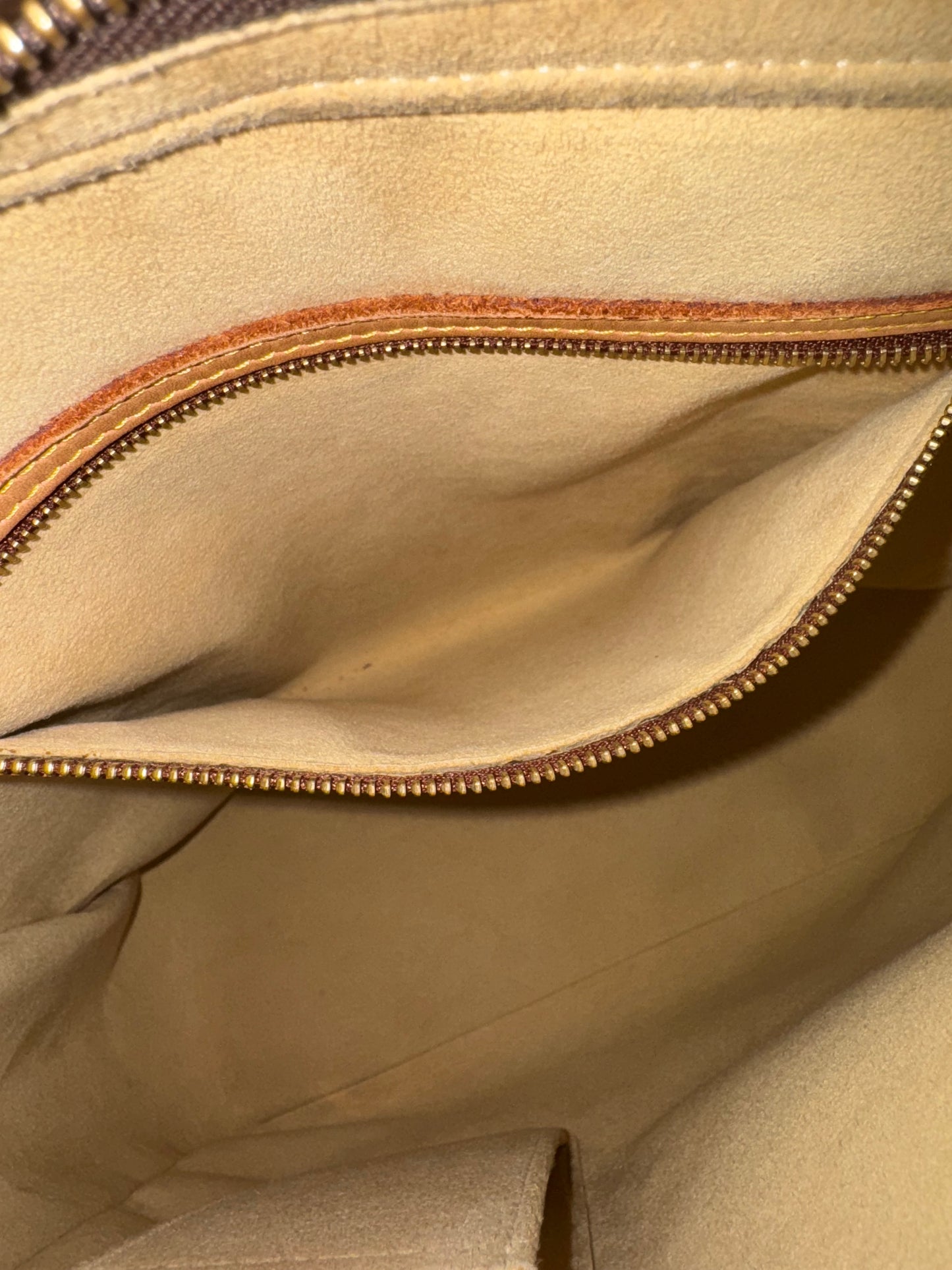 Louis Vuitton Looping GM