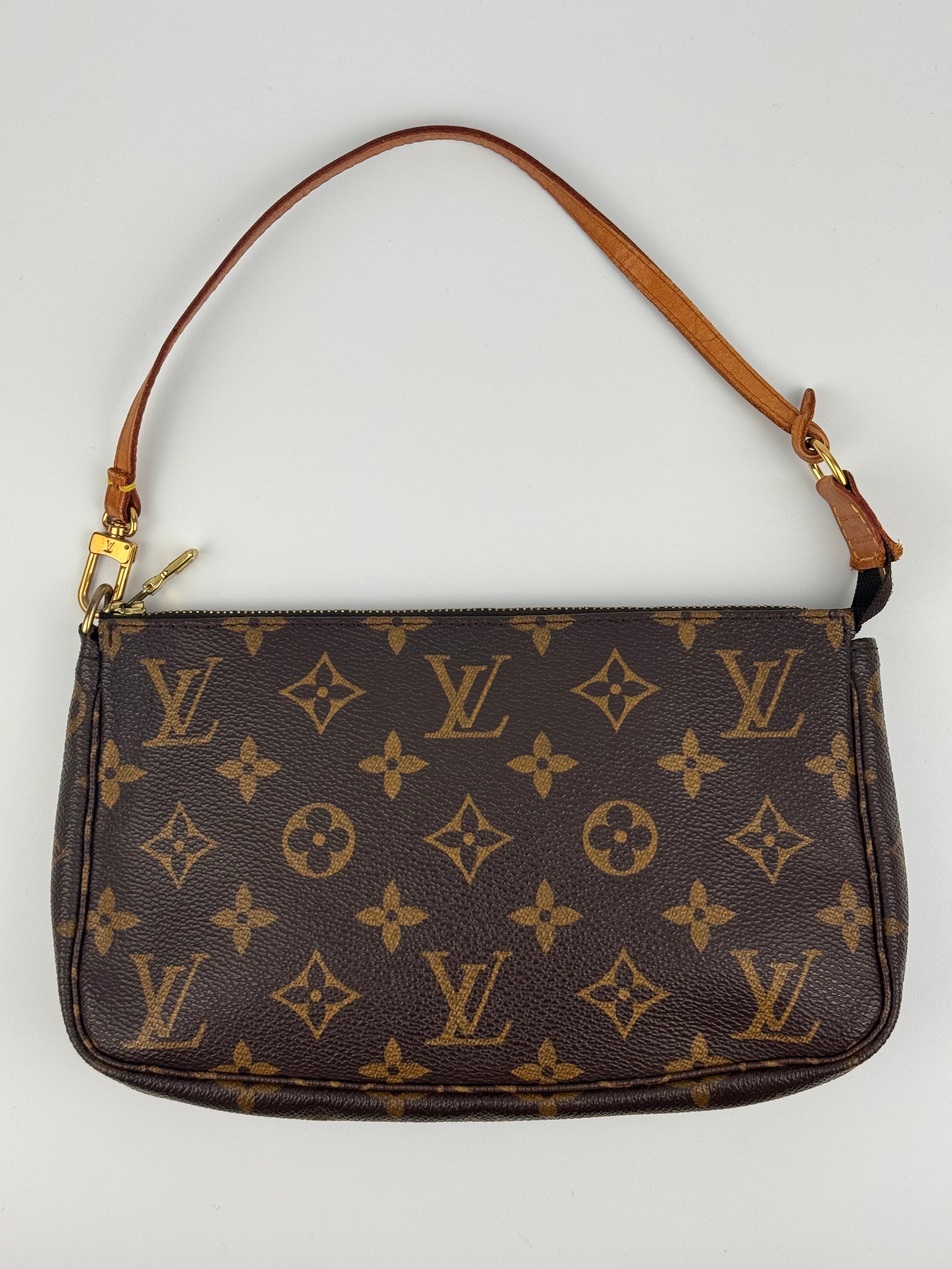 Louis Vuitton Pochette Accessoires