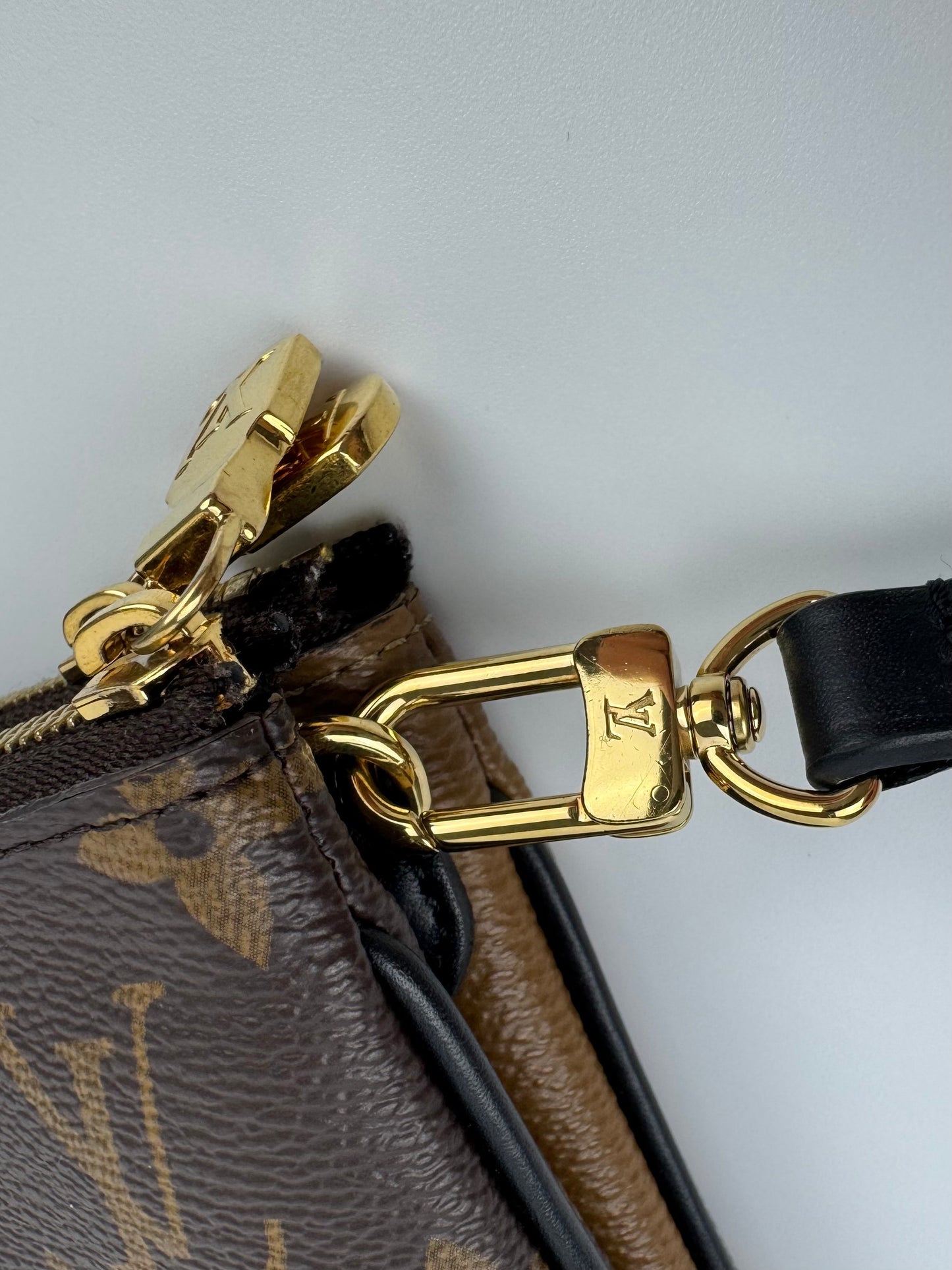 Louis Vuitton Reverse Pochette