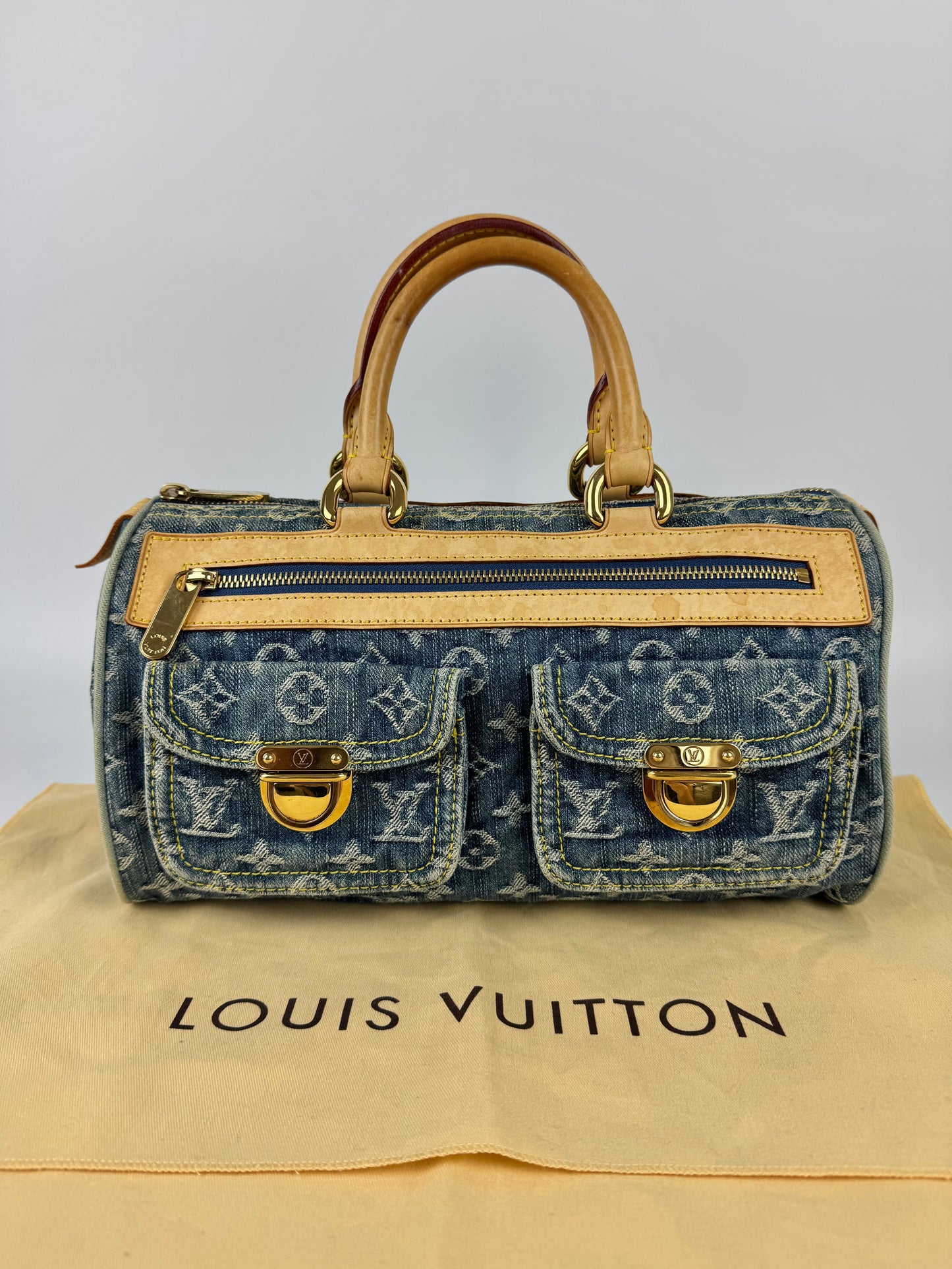 Louis Vuitton Neo Speedy Handbag