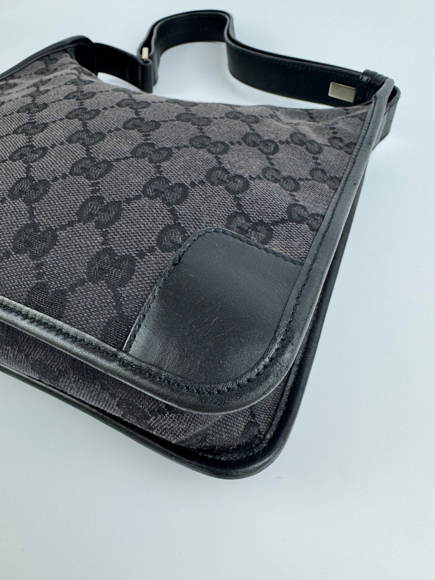 Gucci Shoulder Bag