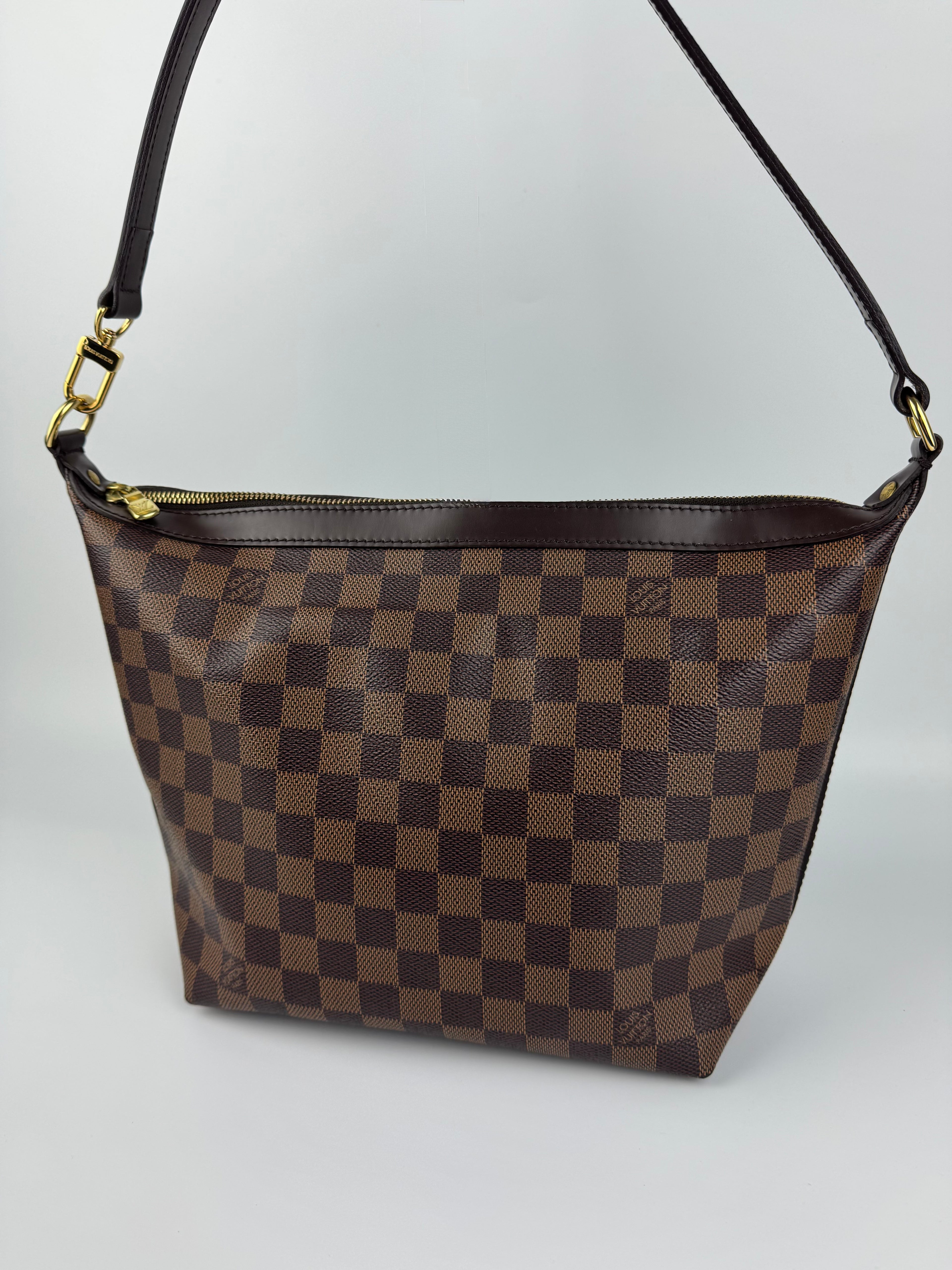Louis Vuitton Damier Ebene Illovo MM