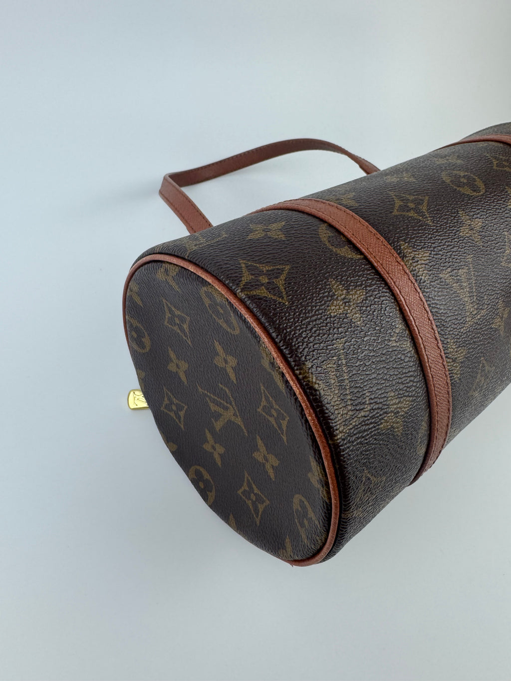 Louis Vuitton Papillon 26