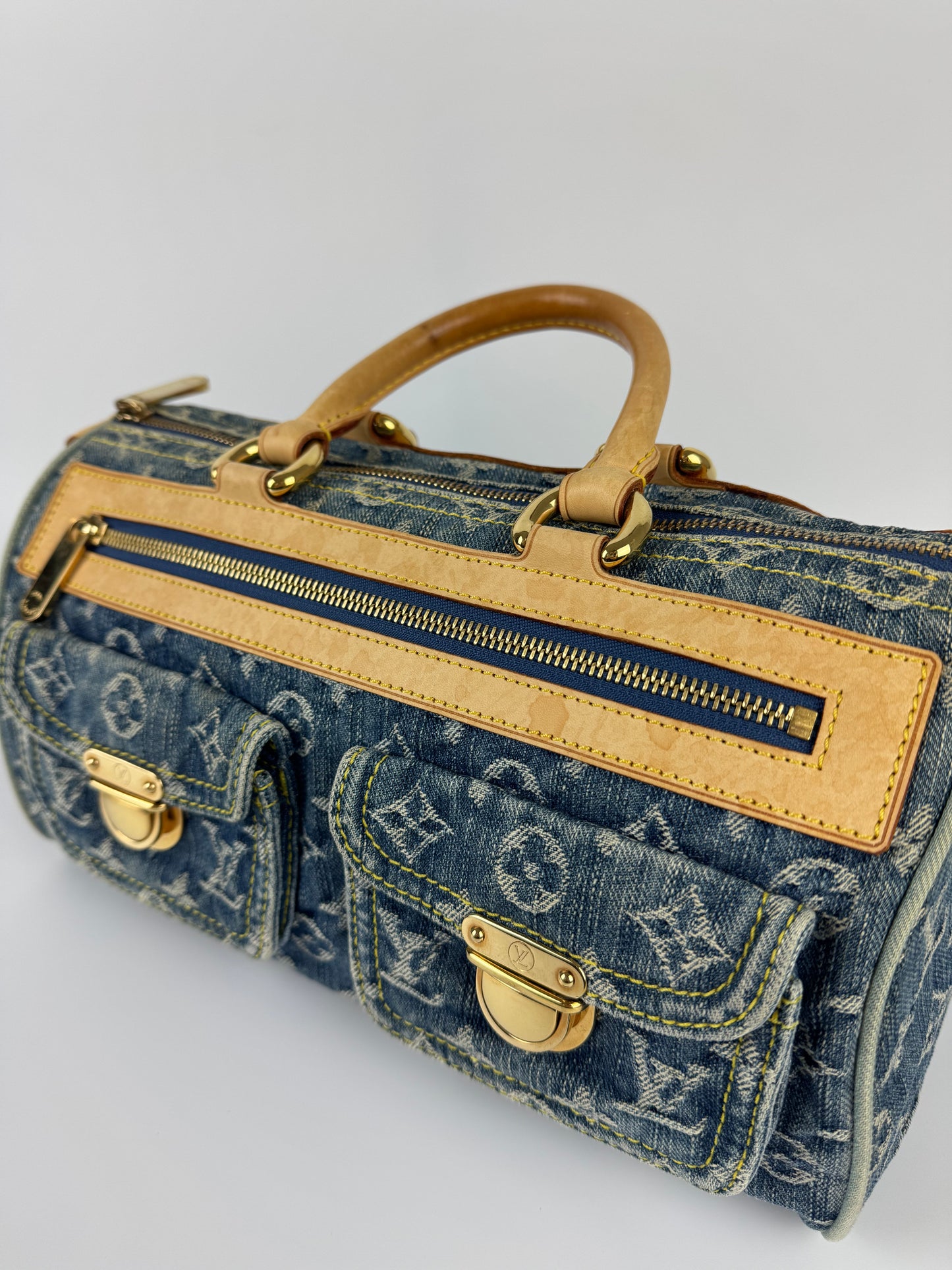 Louis Vuitton Neo Speedy Handbag