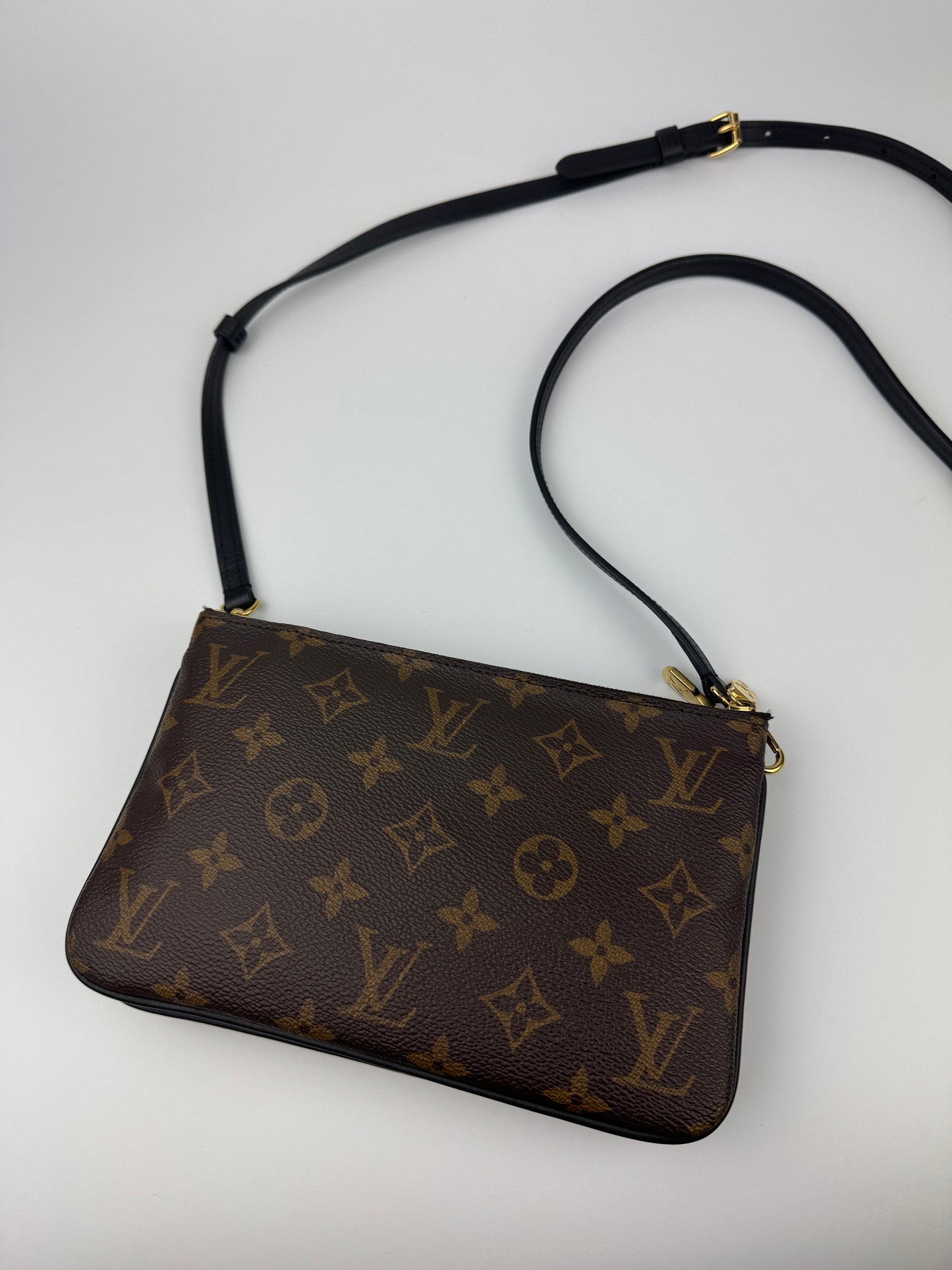 Louis Vuitton Reverse Pochette