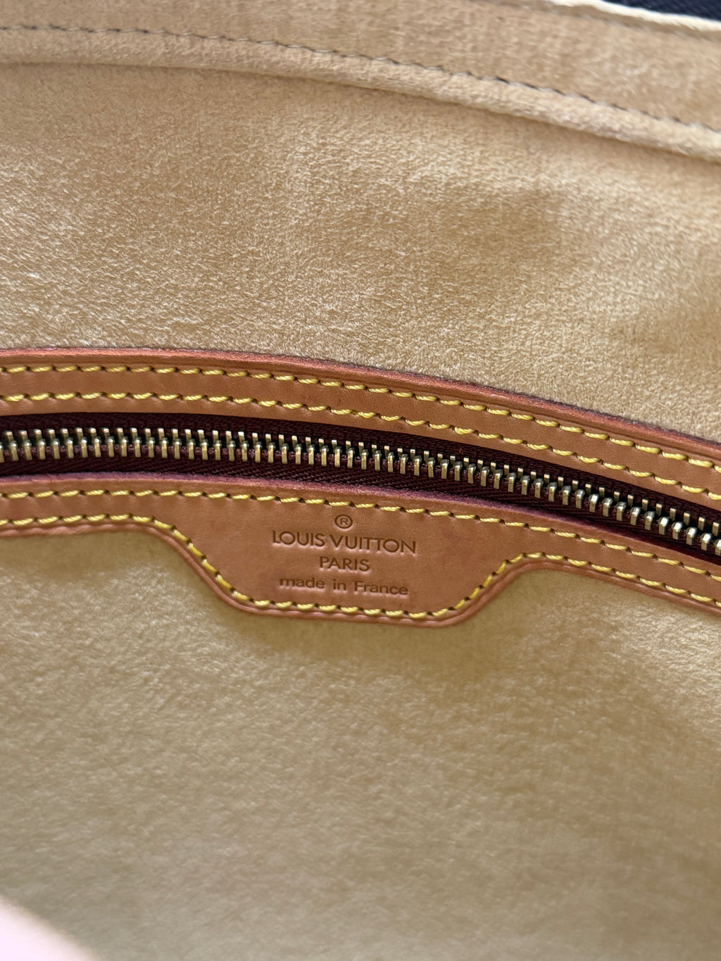 Louis Vuitton Looping GM