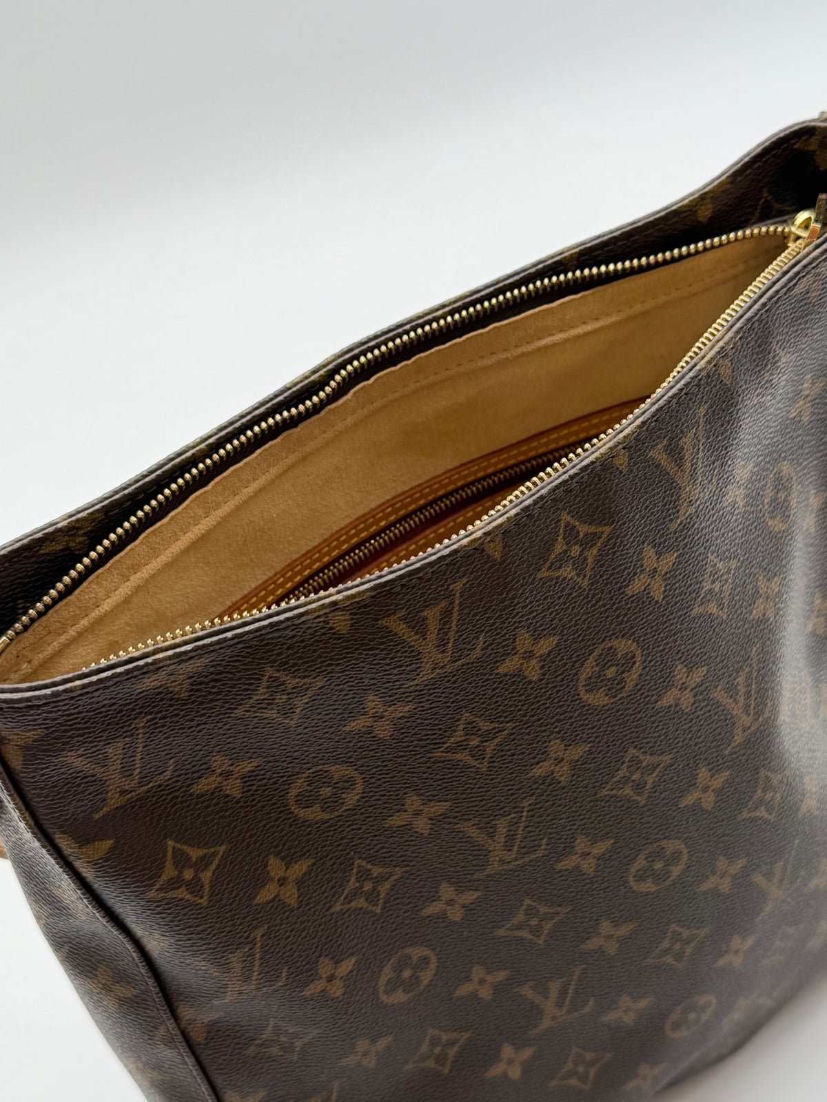 Louis Vuitton Looping GM